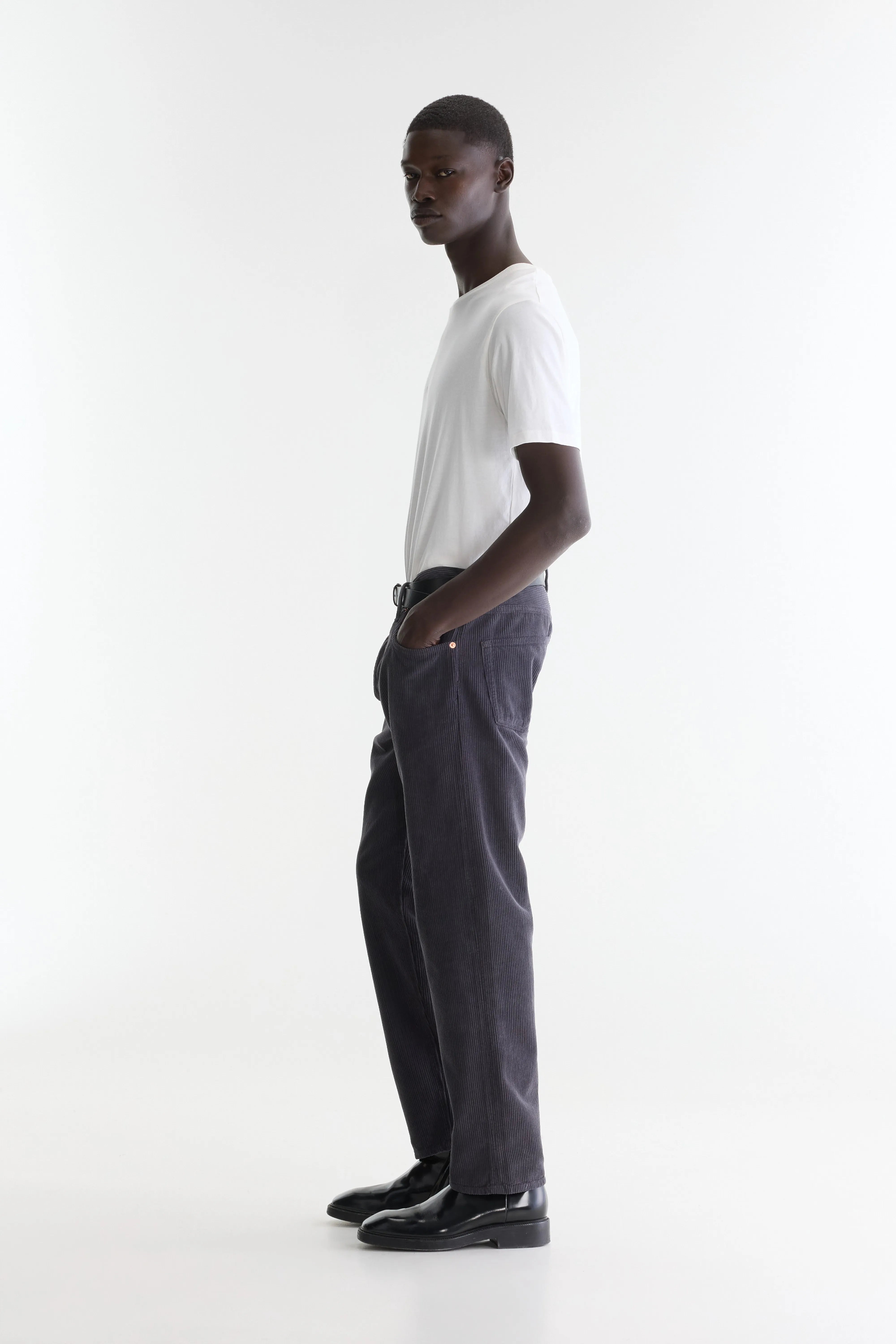 Percy loose trousers (262 / M / LICORICE)