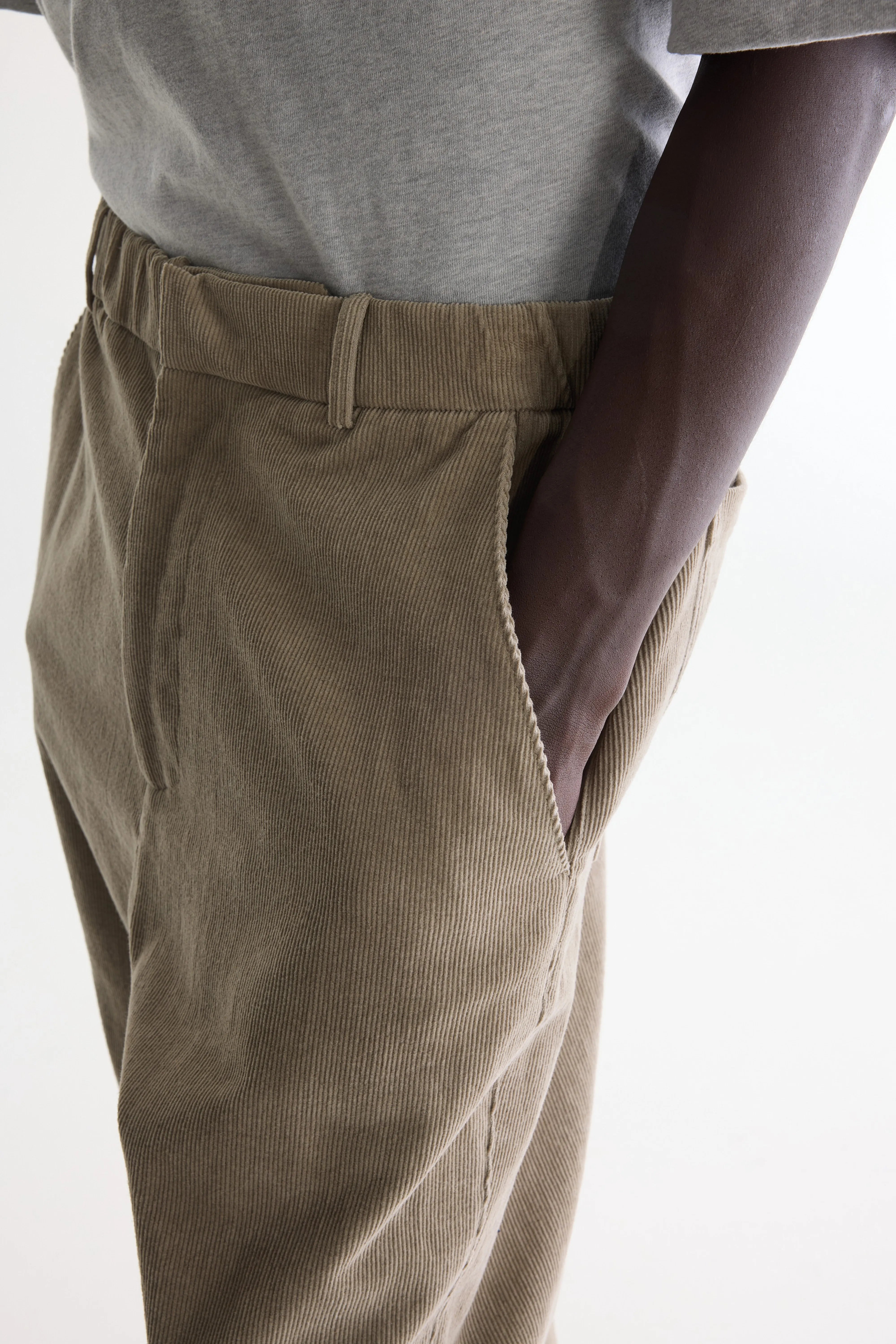 Paynt relaxed trousers (262 / M / FOG)