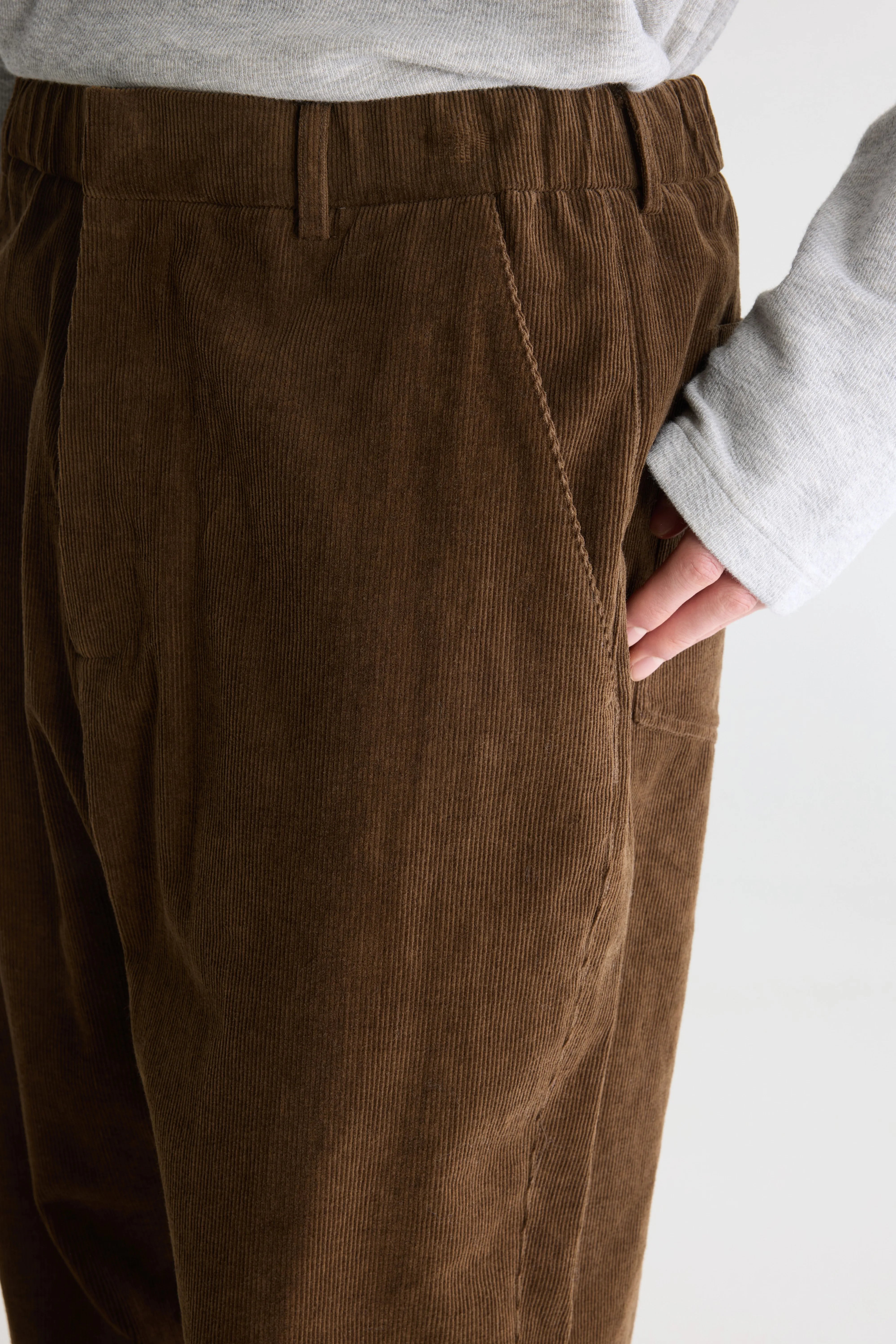 Paynt relaxed trousers (262 / M / OLIVE)