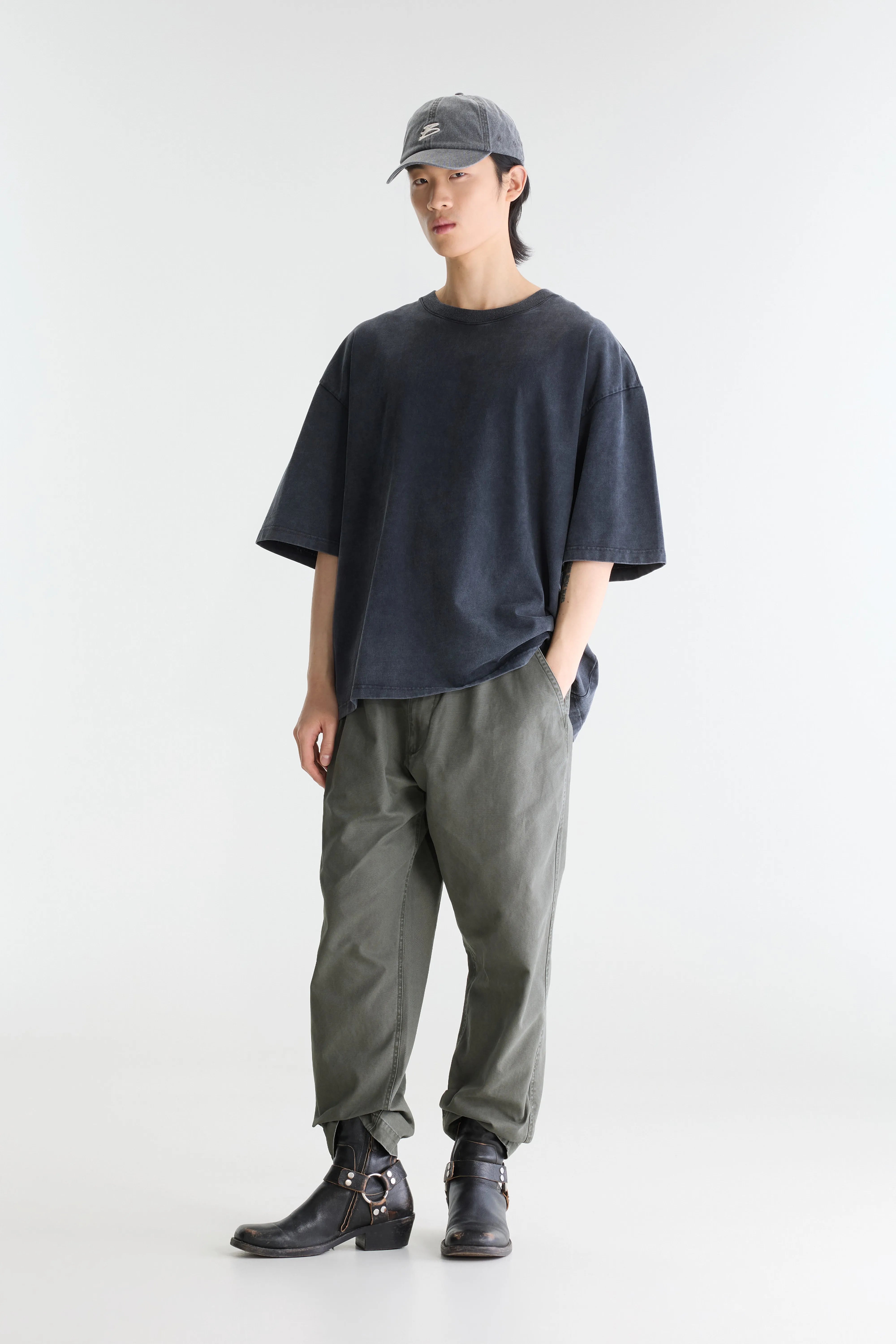 Feta short-sleeve t-shirt (262 / M / METEORITE)