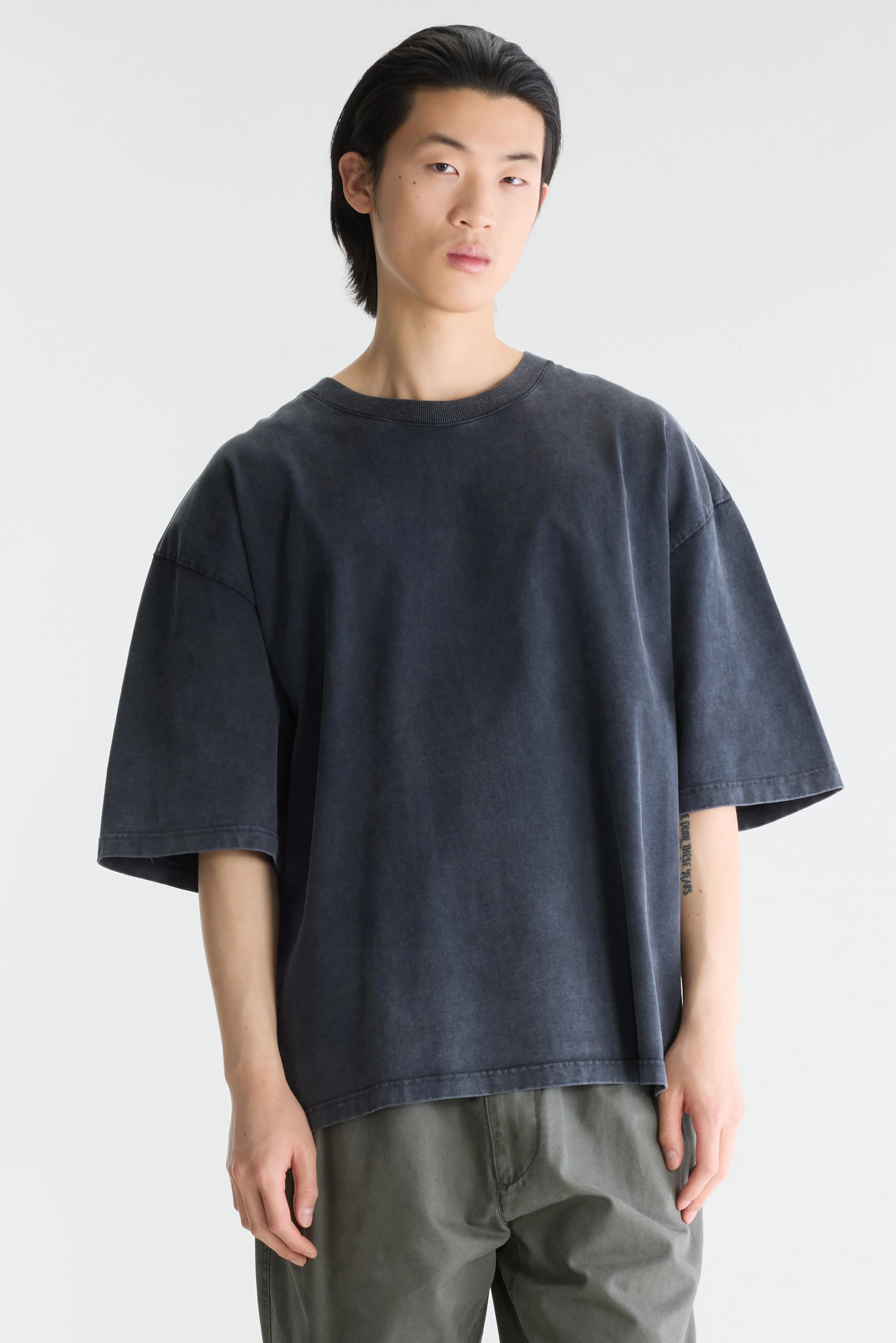 Feta short-sleeve t-shirt (262 / M / METEORITE)