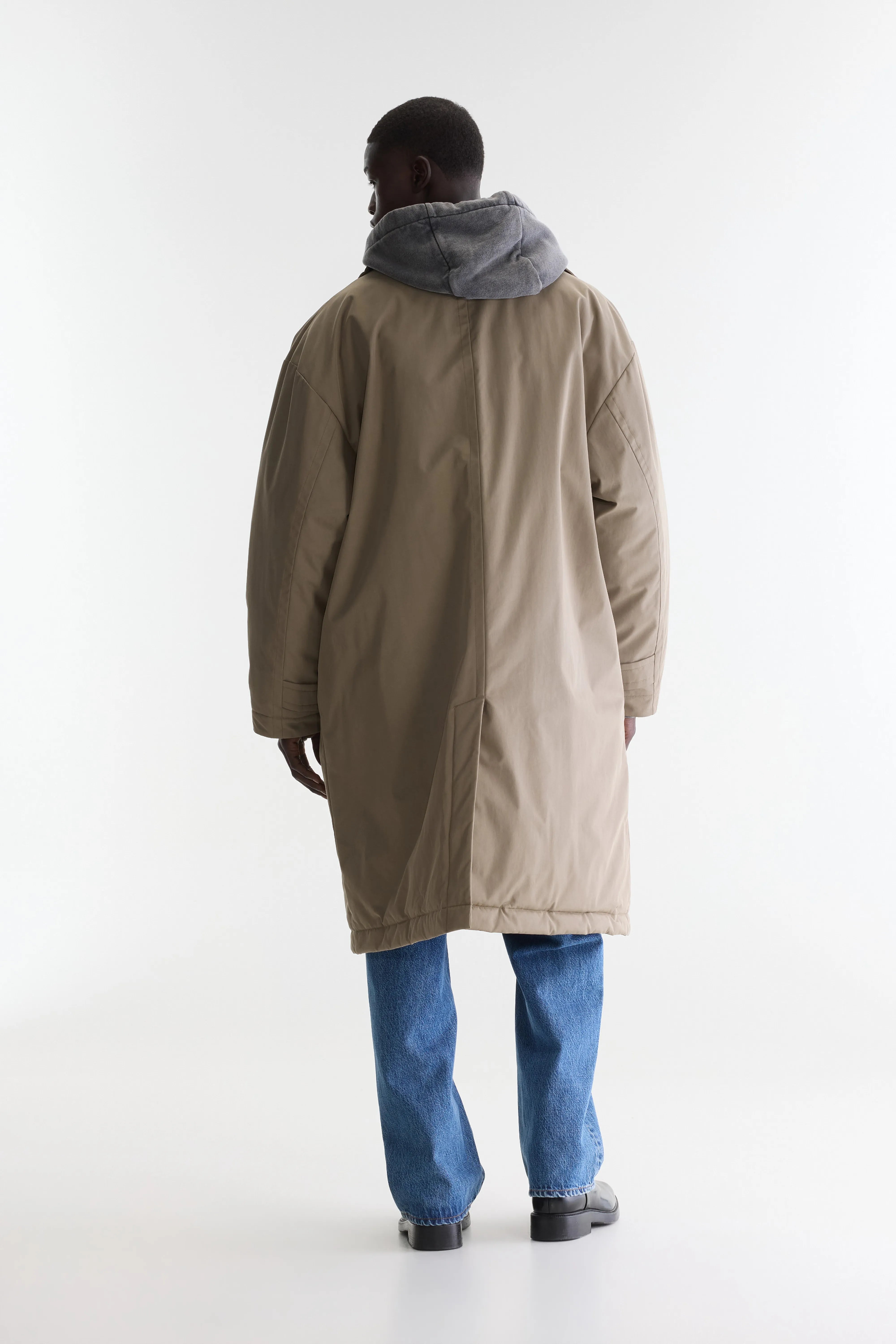 Himbo rain coat (262 / M / DUST)