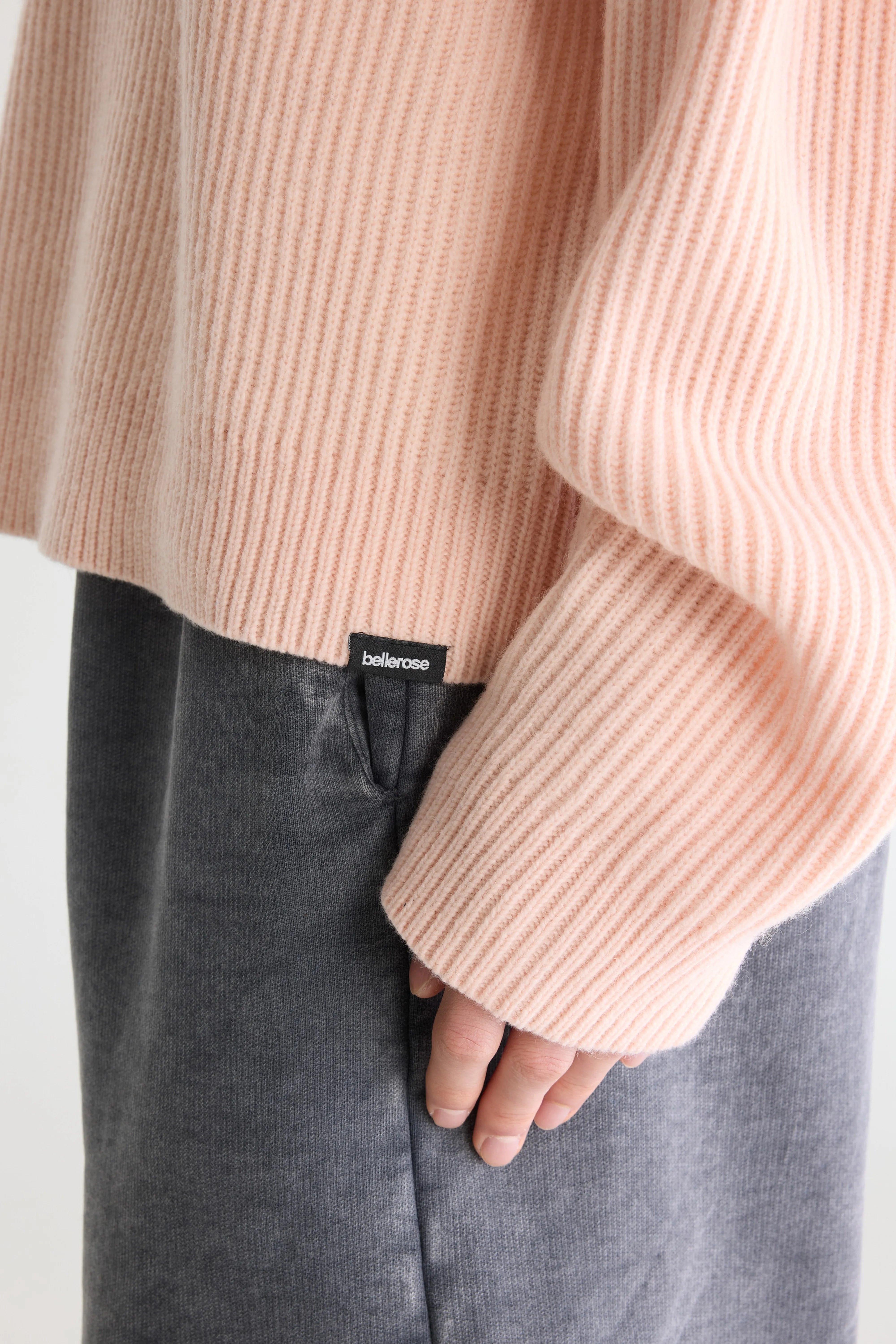Ameb crewneck sweater (262 / M / LIGHT ROSE)