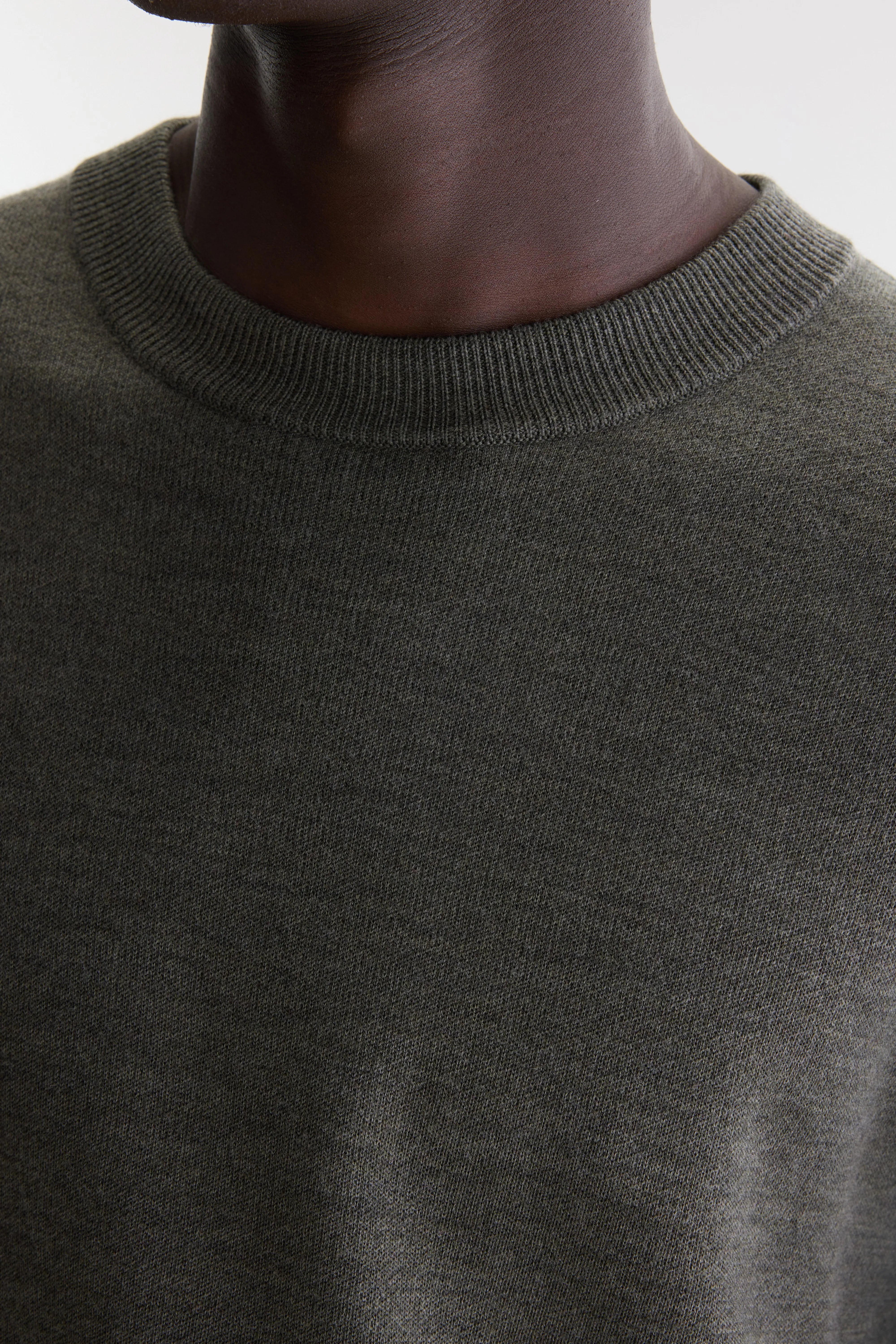 Pull col rond Siamo (262 / M / DUSTY OLIVE)