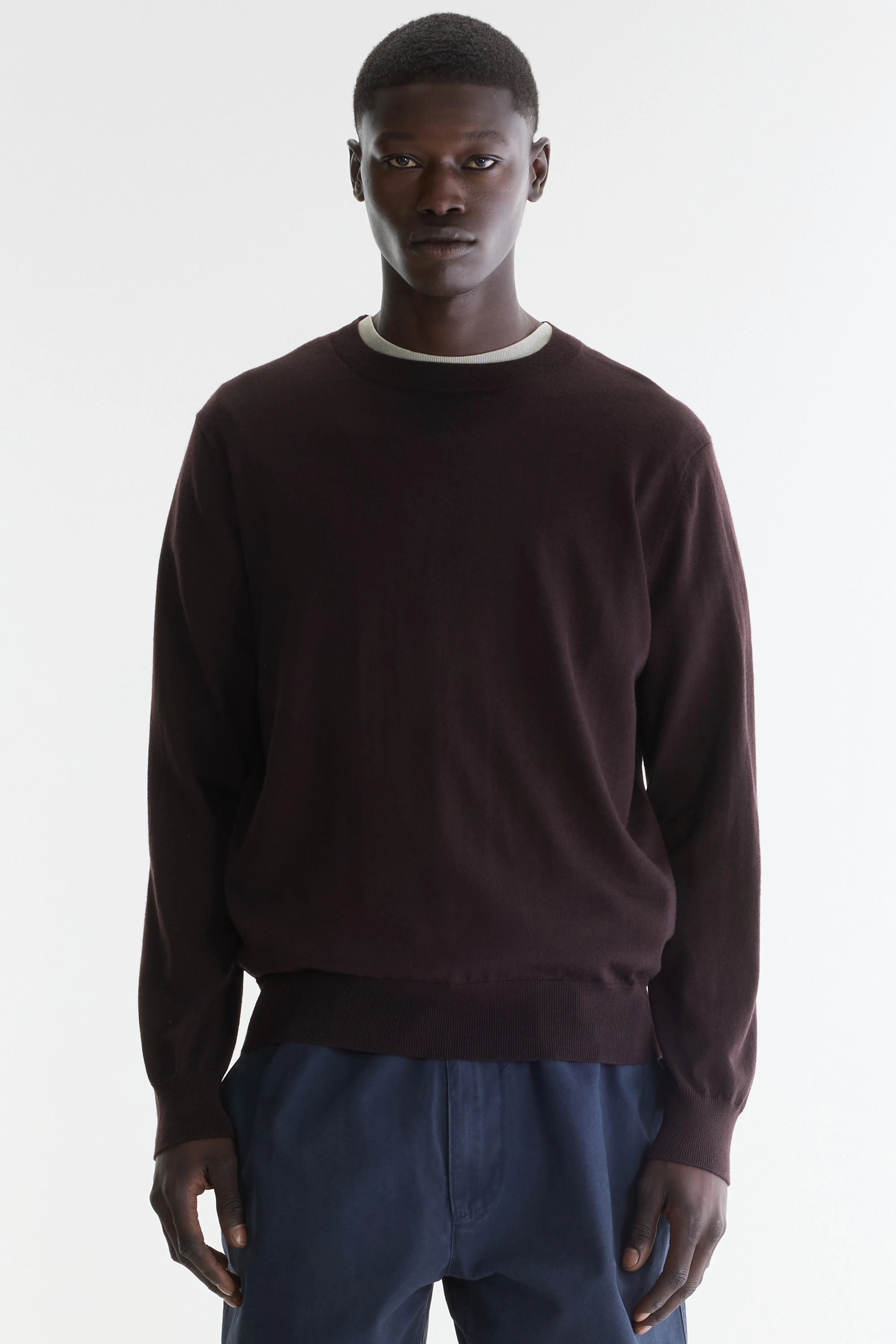 Pull col rond Dilles (262 / M / DARK ROAST)