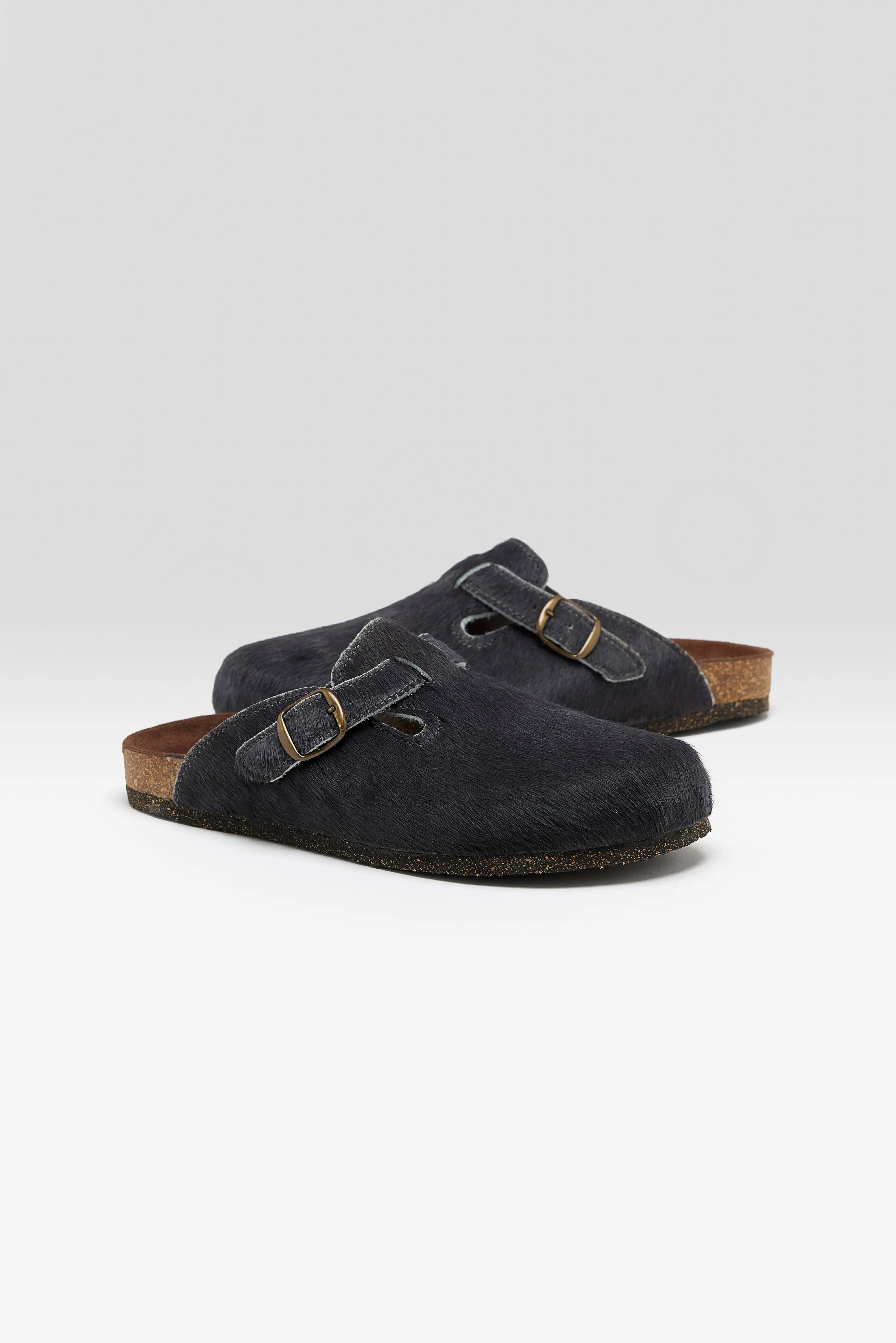 Grey Cowhide Clogs  (252 / W / GREY)