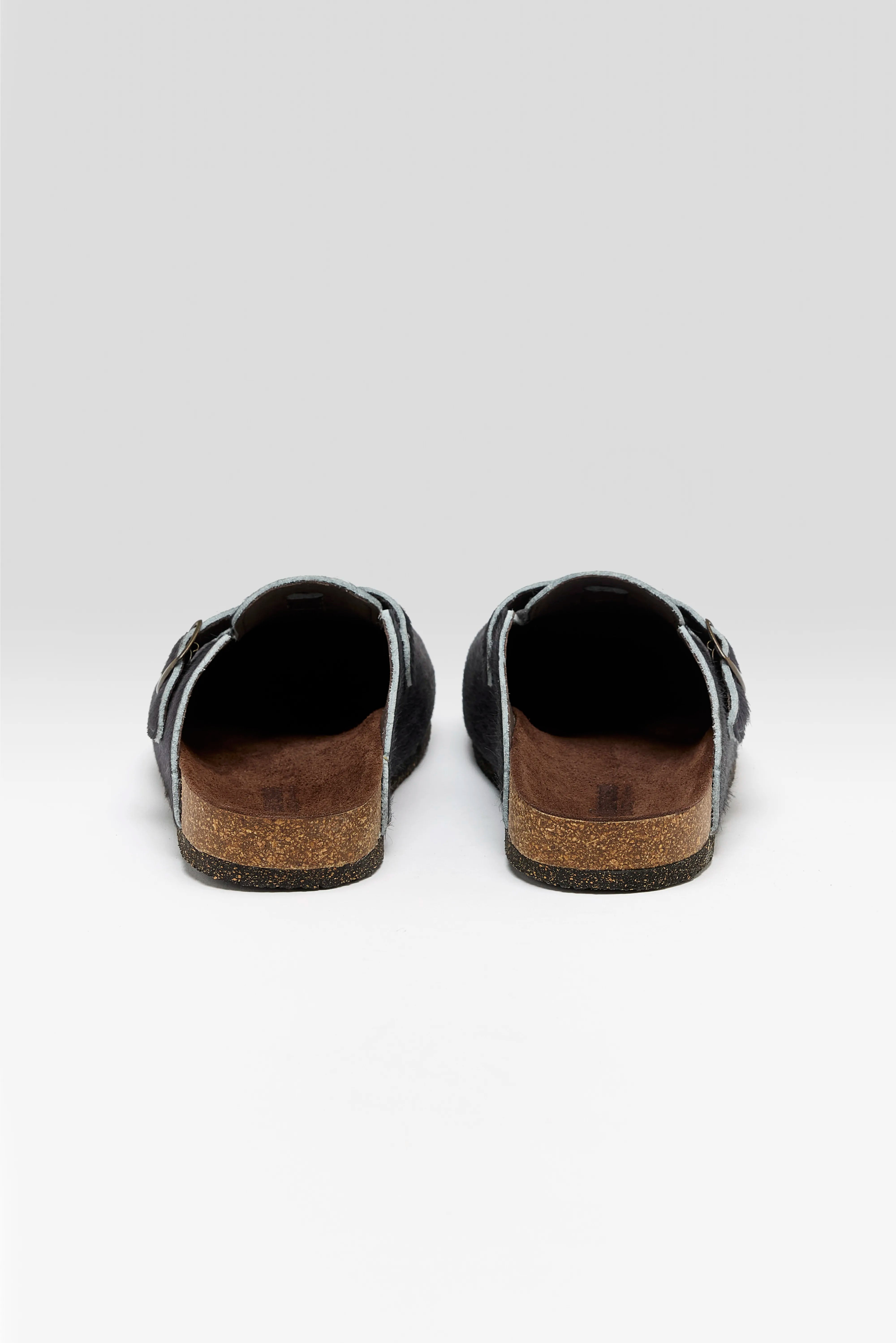 Grey Cowhide Clogs  (252 / W / GREY)