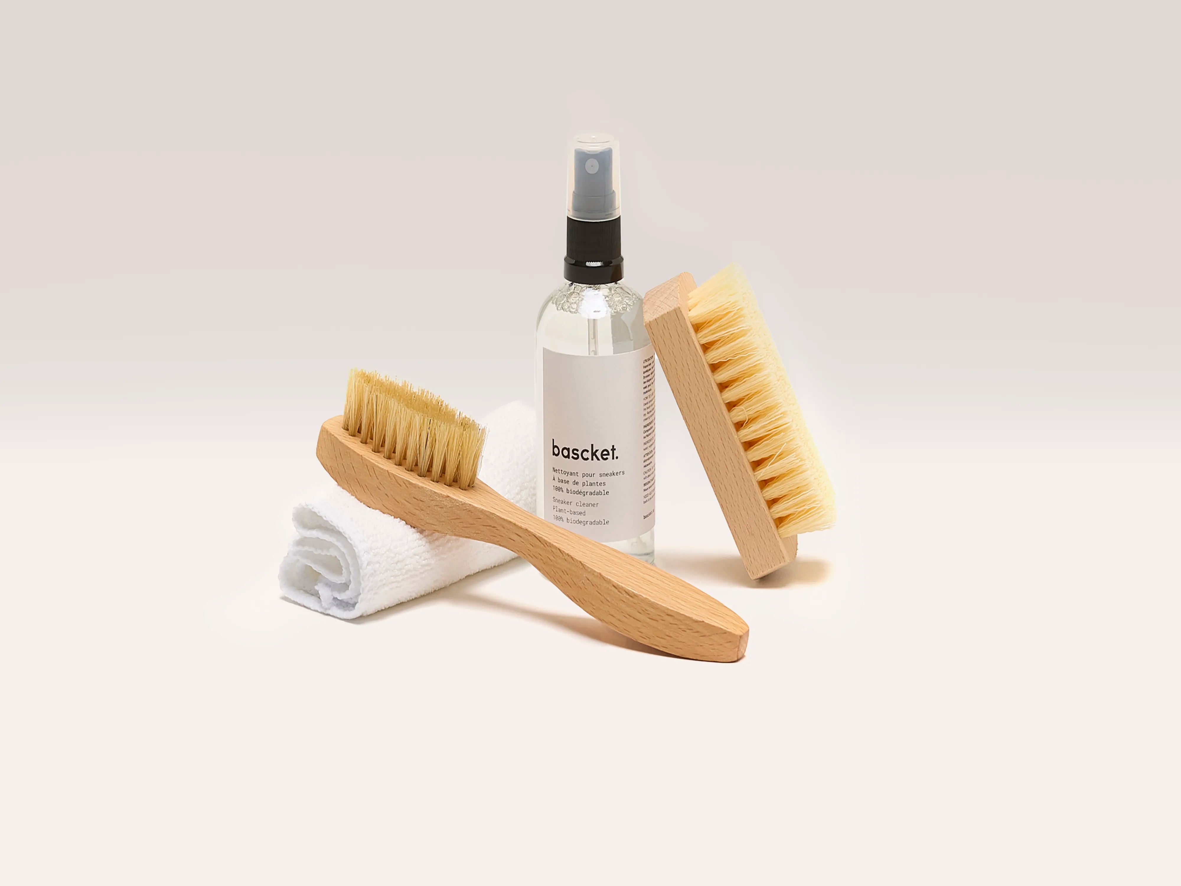 Le Essential Kit (241 / U / BROWN)