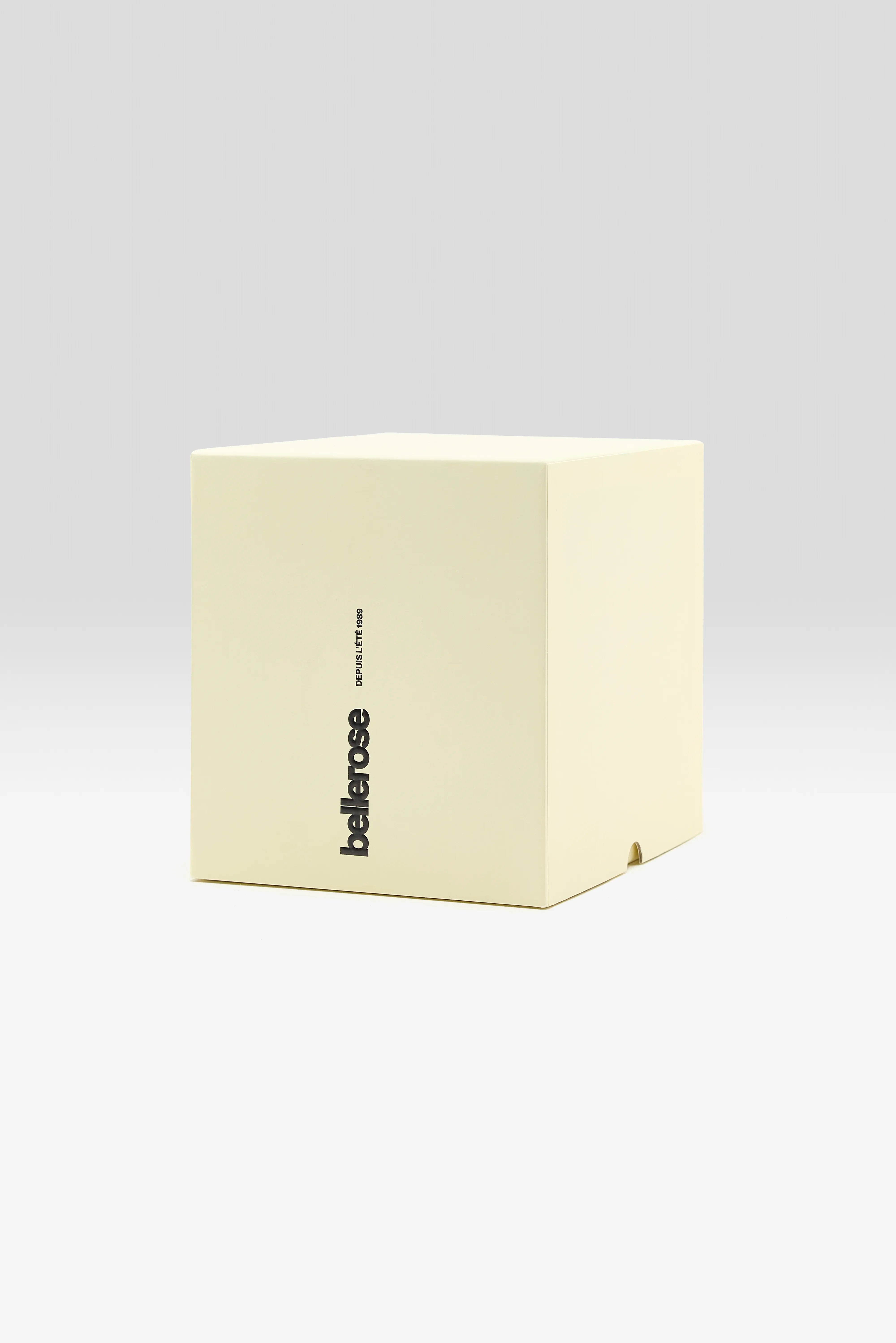 Bougie graphique blanche (261 / U / BUTTER)