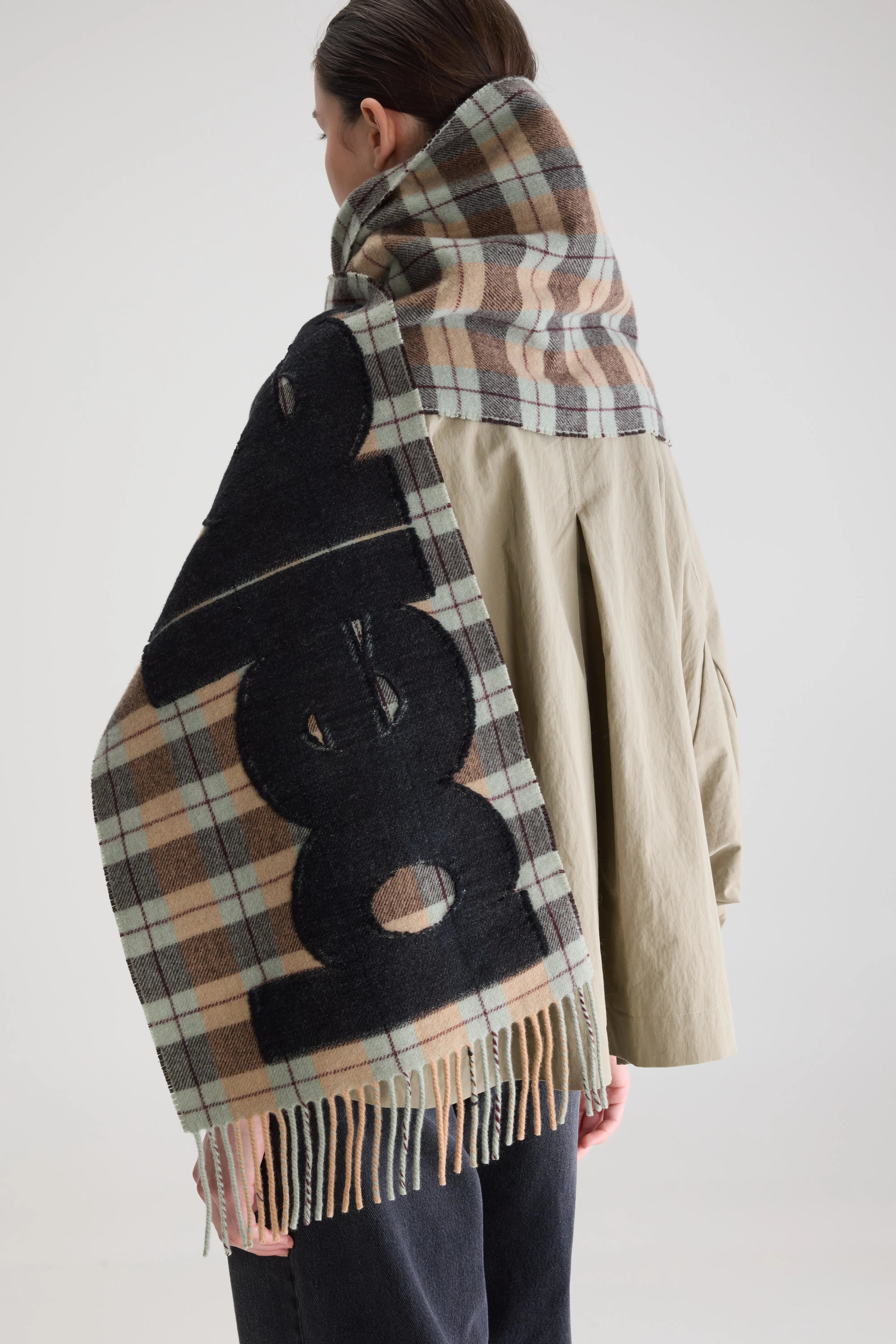 Mut checked scarf (262 / U / DISPLAY A)