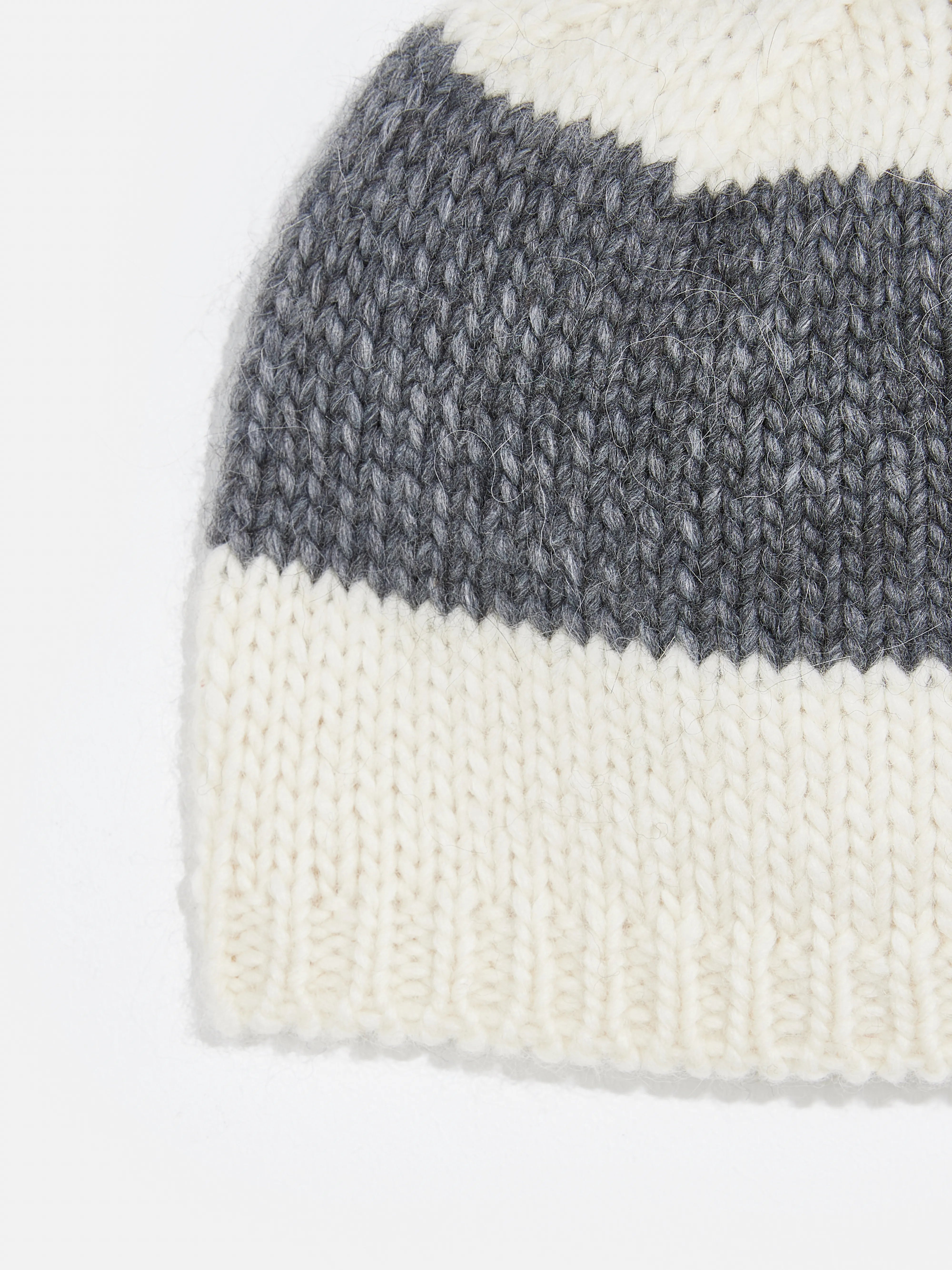 Nanos Beanie (232 / W / STRIPE A)