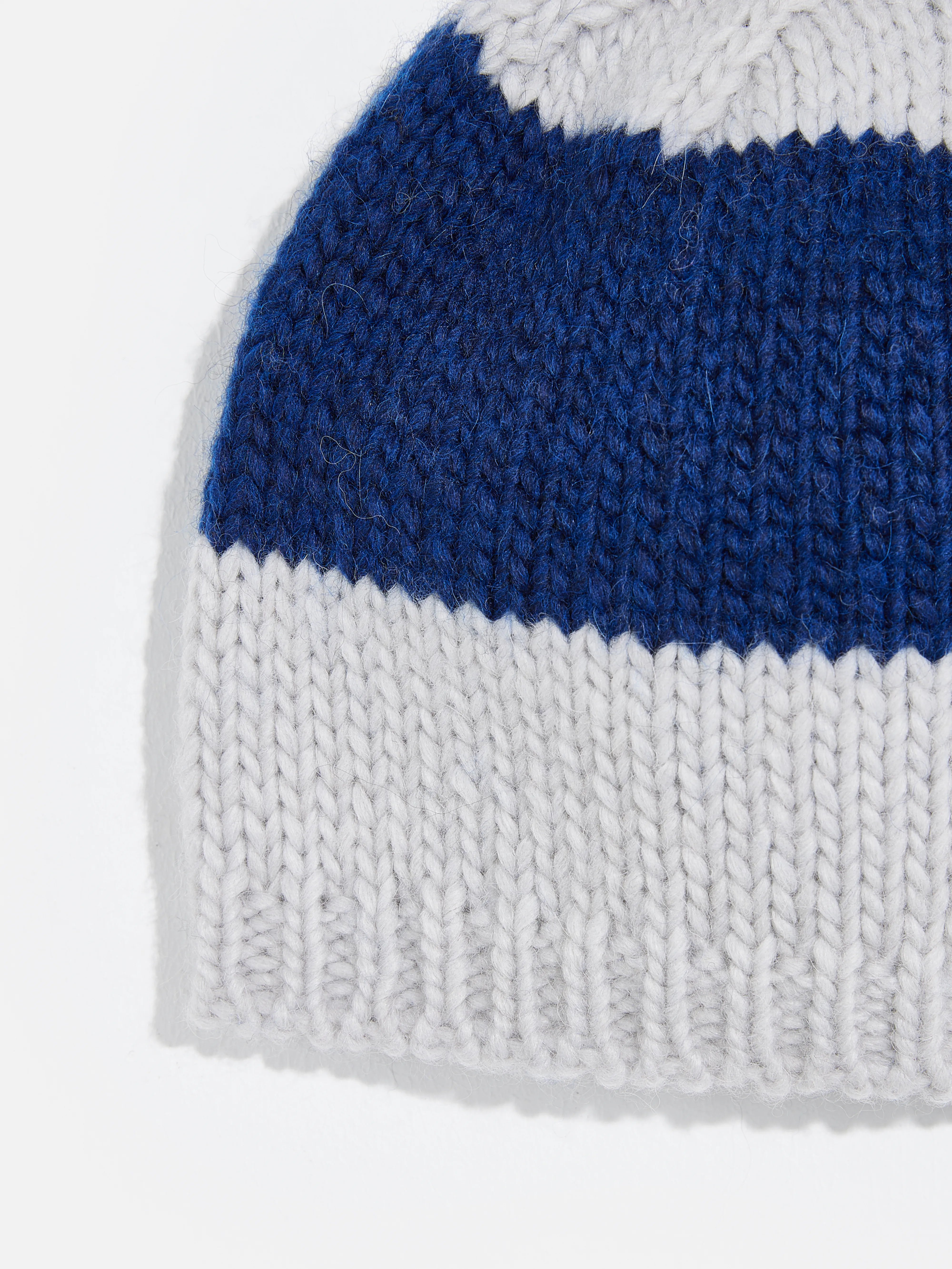 Nanos Muts (232 / W / STRIPE B)