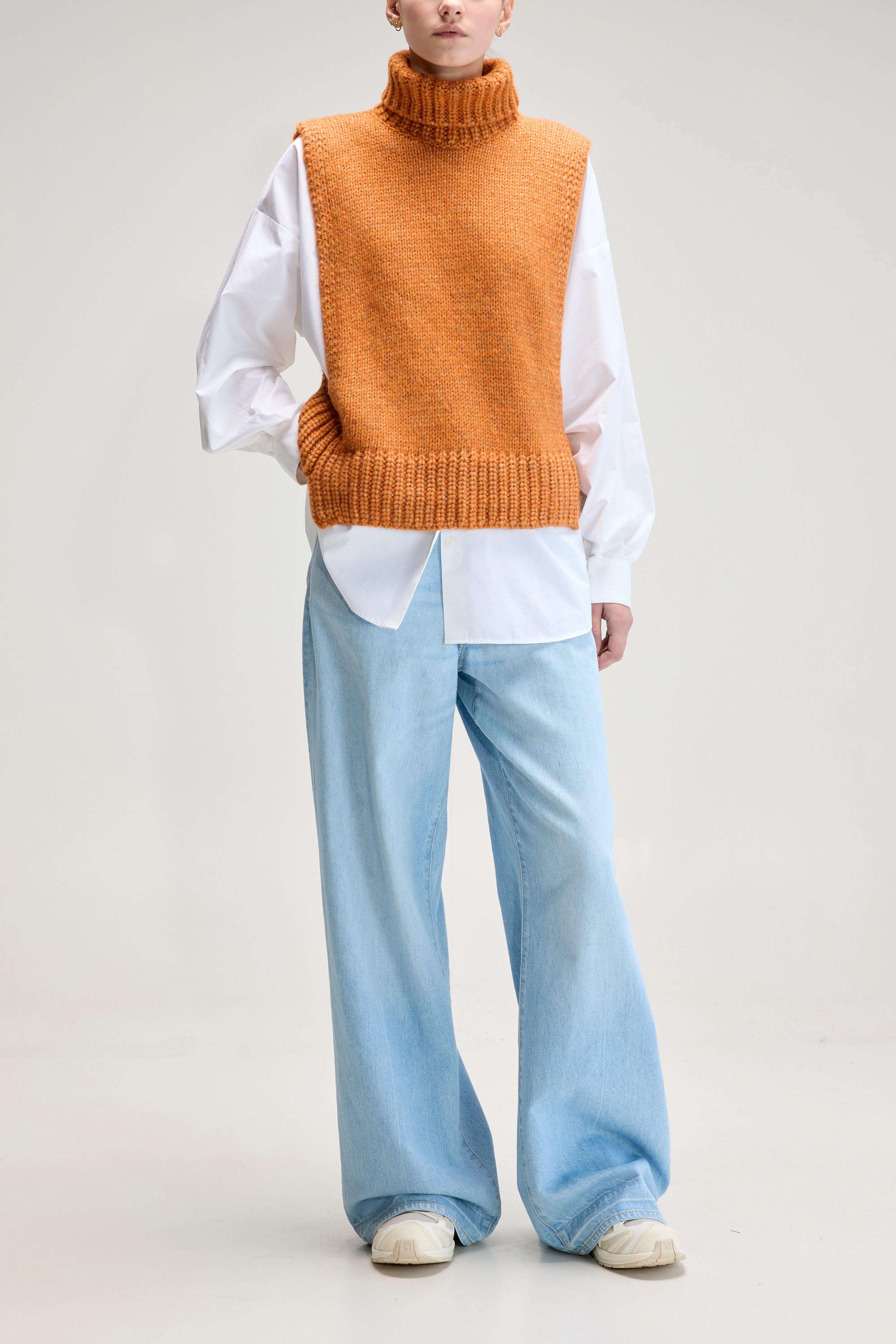 Upcycled Mouwloze Trui   (UPC / W / AUTUMN)