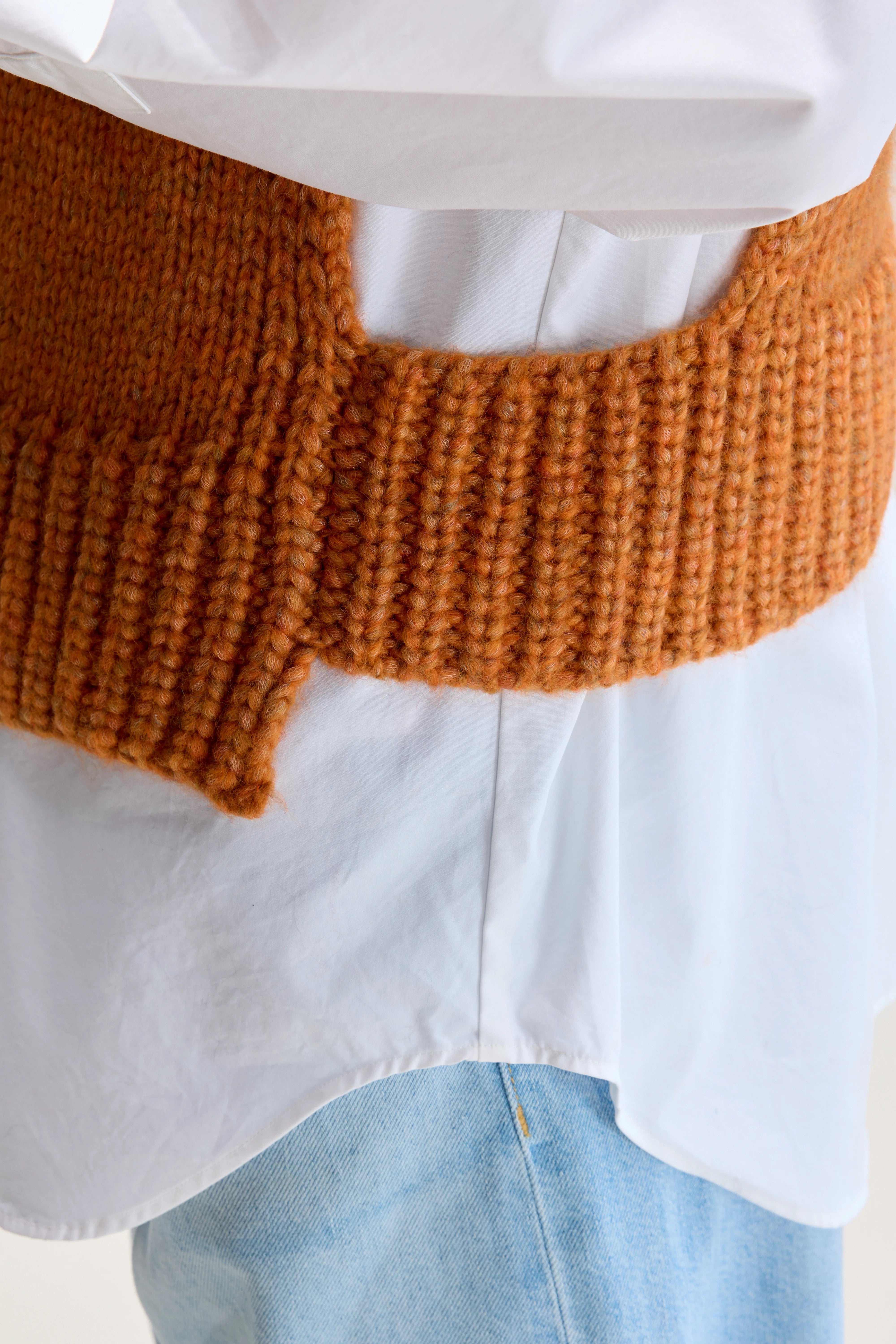 Upcycled Mouwloze Trui   (UPC / W / AUTUMN)