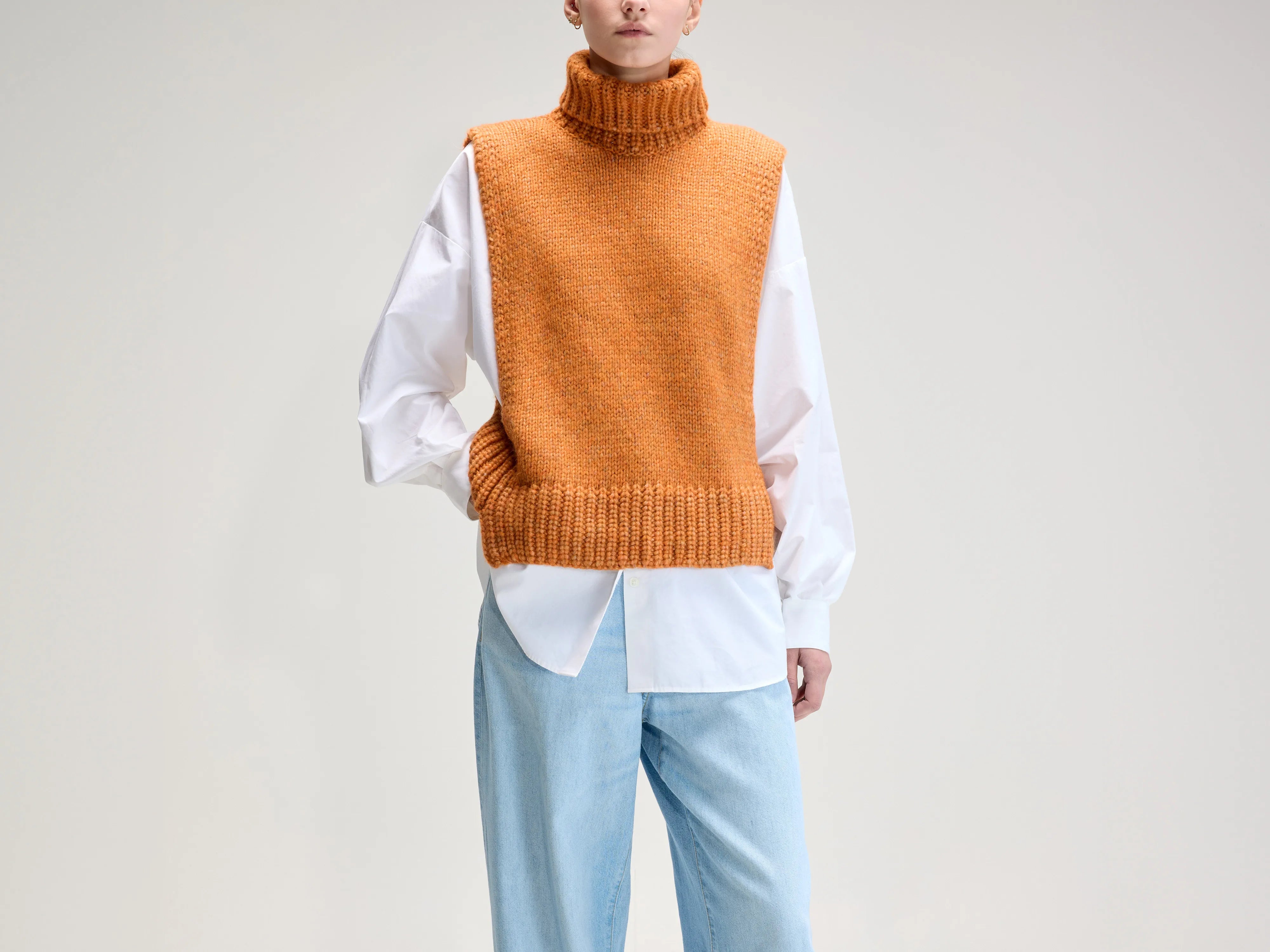 Upcycled Mouwloze Trui   (UPC / W / AUTUMN)