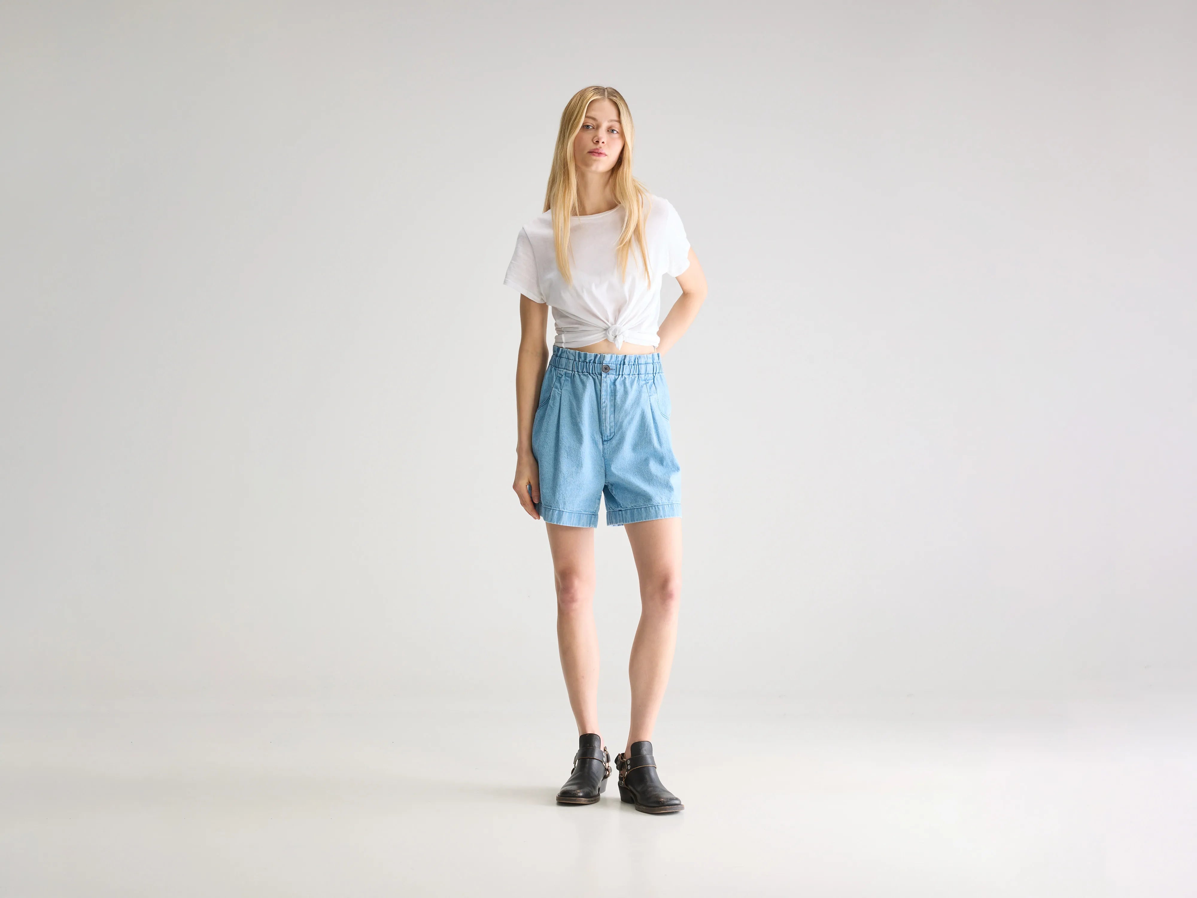 Willa losse shorts (251 / W / LT BLUE BLEACH)