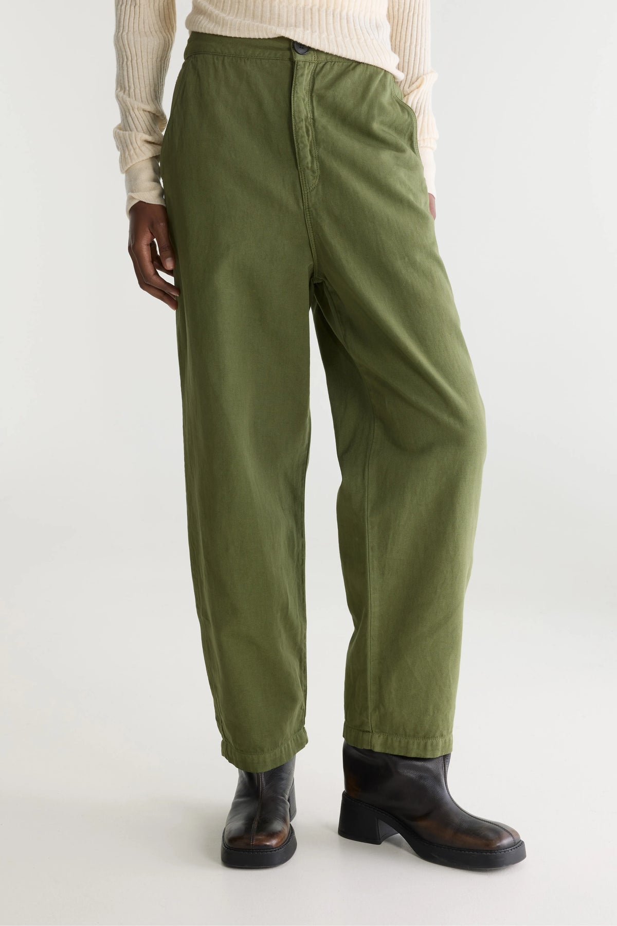 Pasop relaxed trousers (252 / W / ARMY)