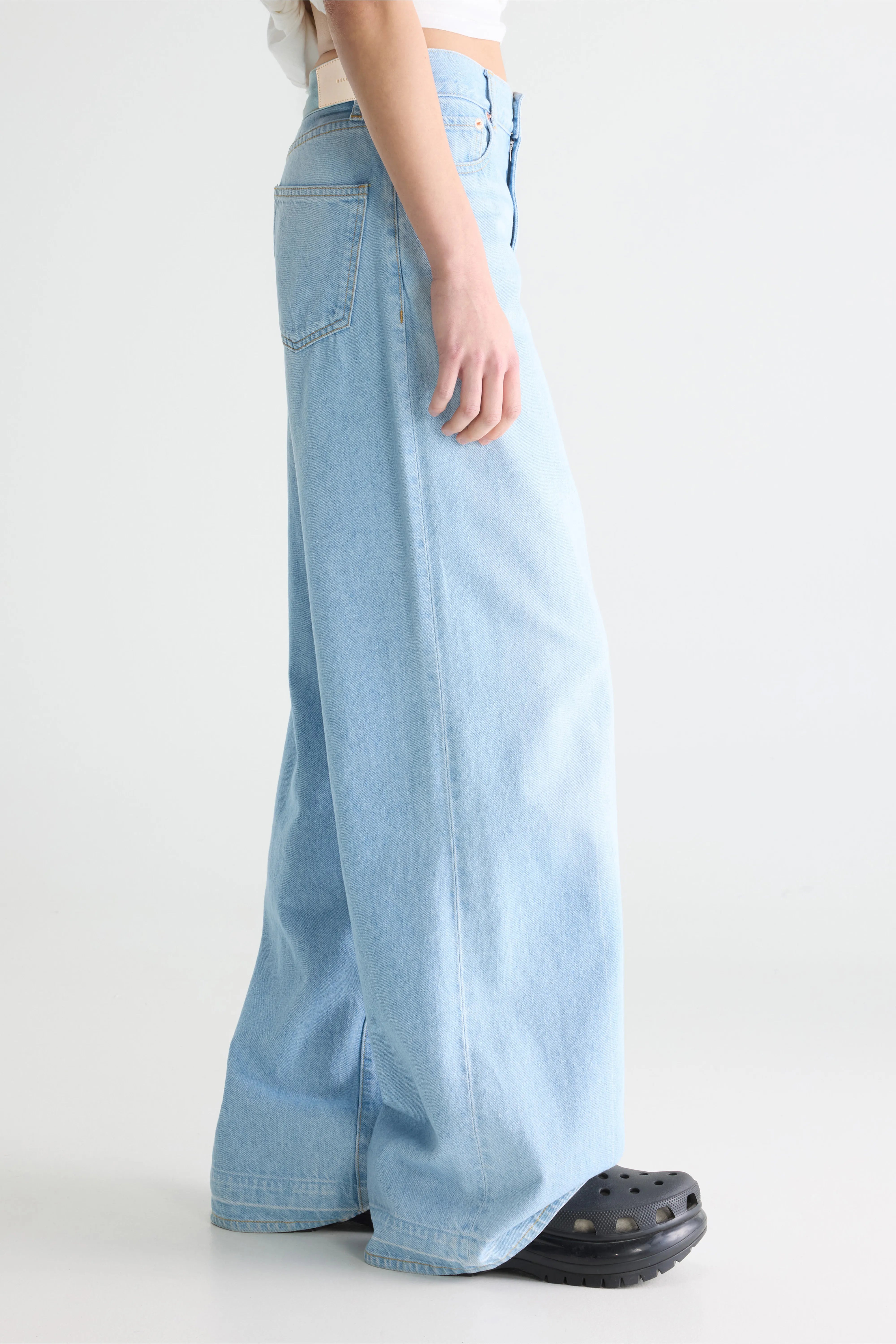Denim N. 64 - Wijde lichtblauwe jeans (242 / W / VINTAGE LT BLUE)