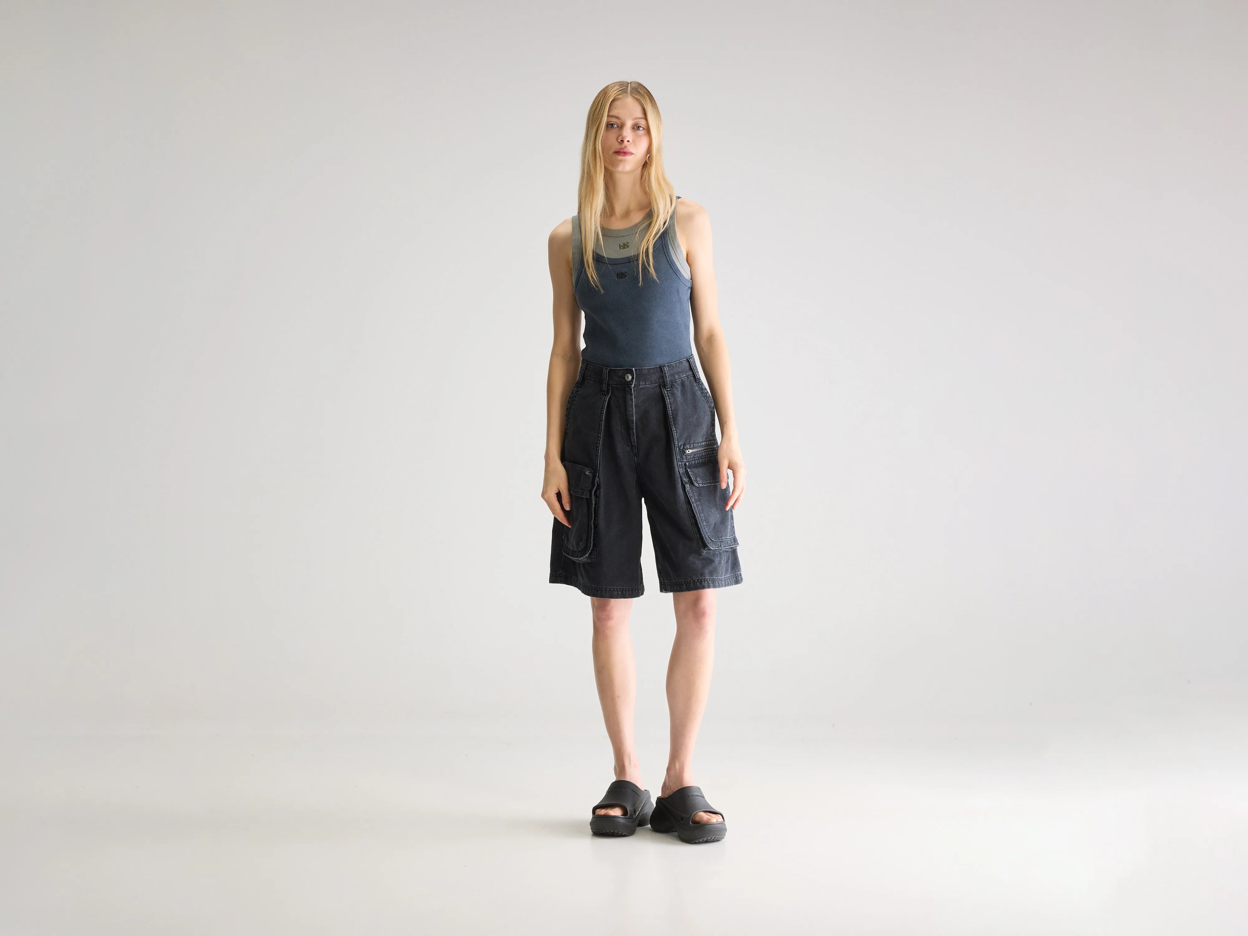 Penley lange cargoshorts (251 / W / CHARCOAL)