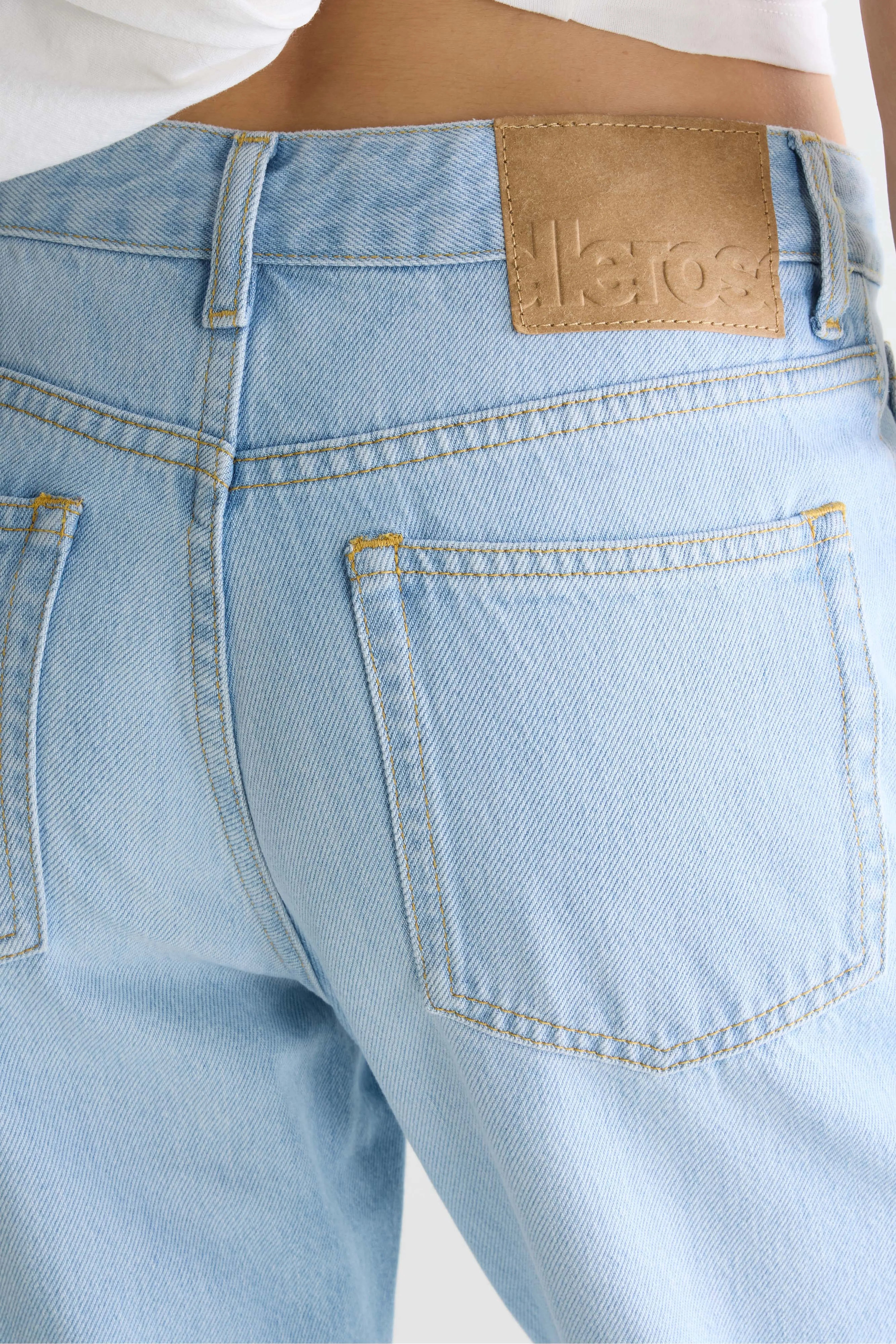 Denim N. 34 jean régulier (242 / W / USED LT BLUE)