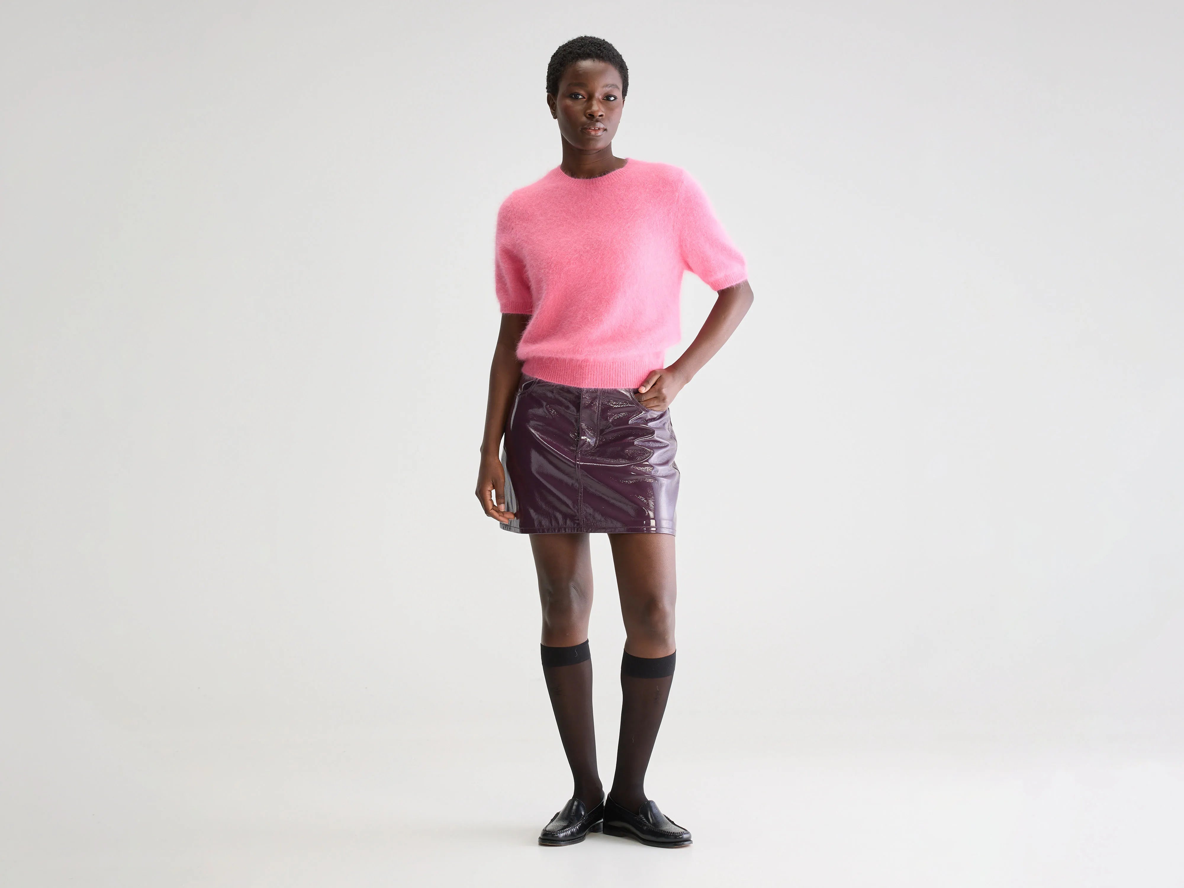 Sour minirok (251 / W / WINE)