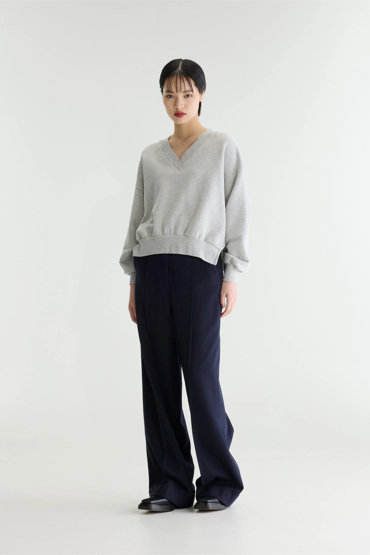 Sweatshirt col V Varola (252 / W / H. GREY)