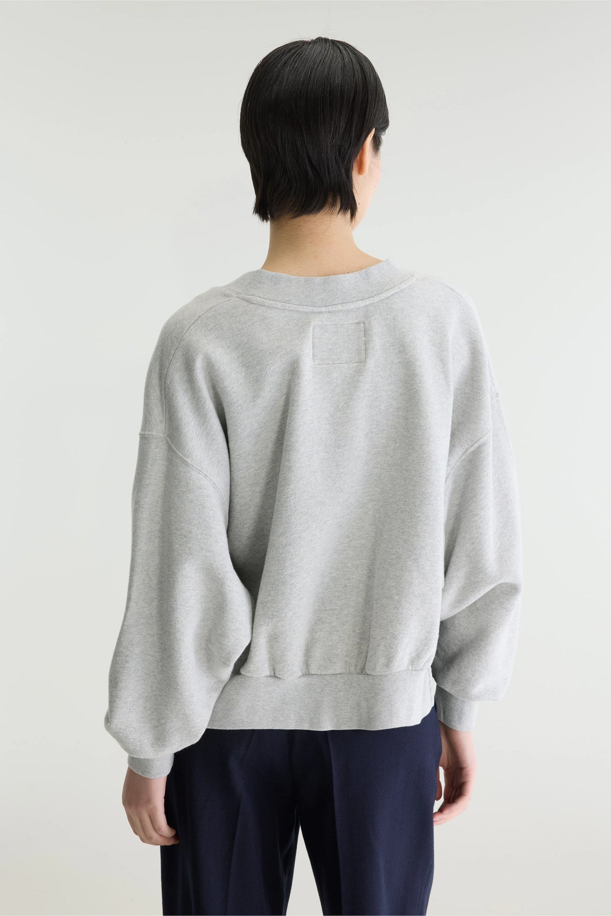 Sweatshirt col V Varola (252 / W / H. GREY)