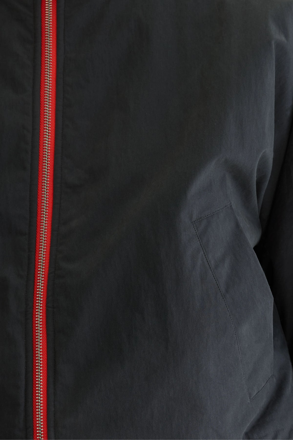 Loud hooded jacket (252 / W / PIRATE)