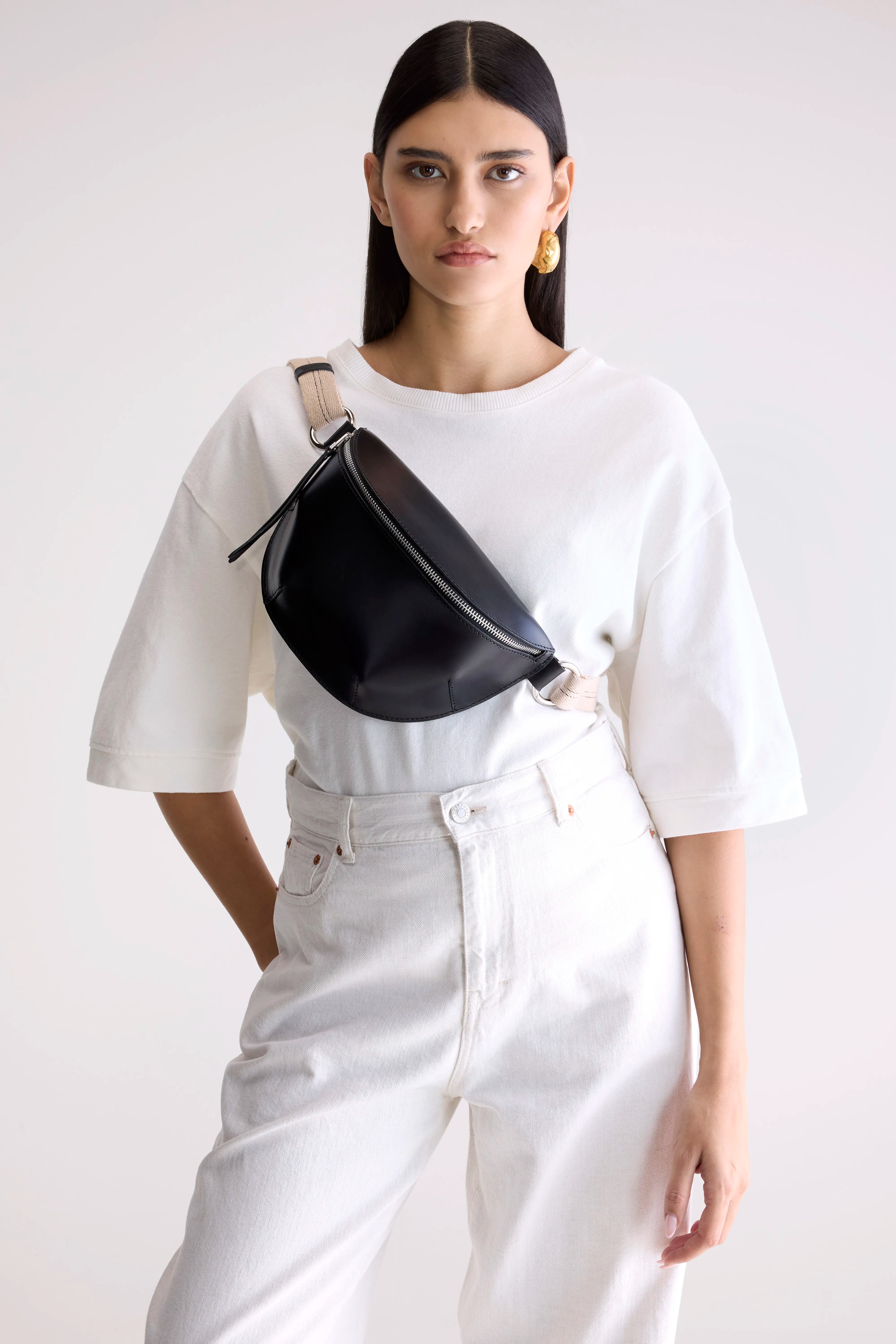 Rosie Black Leather Sling Bag - Black For Women | Bellerose