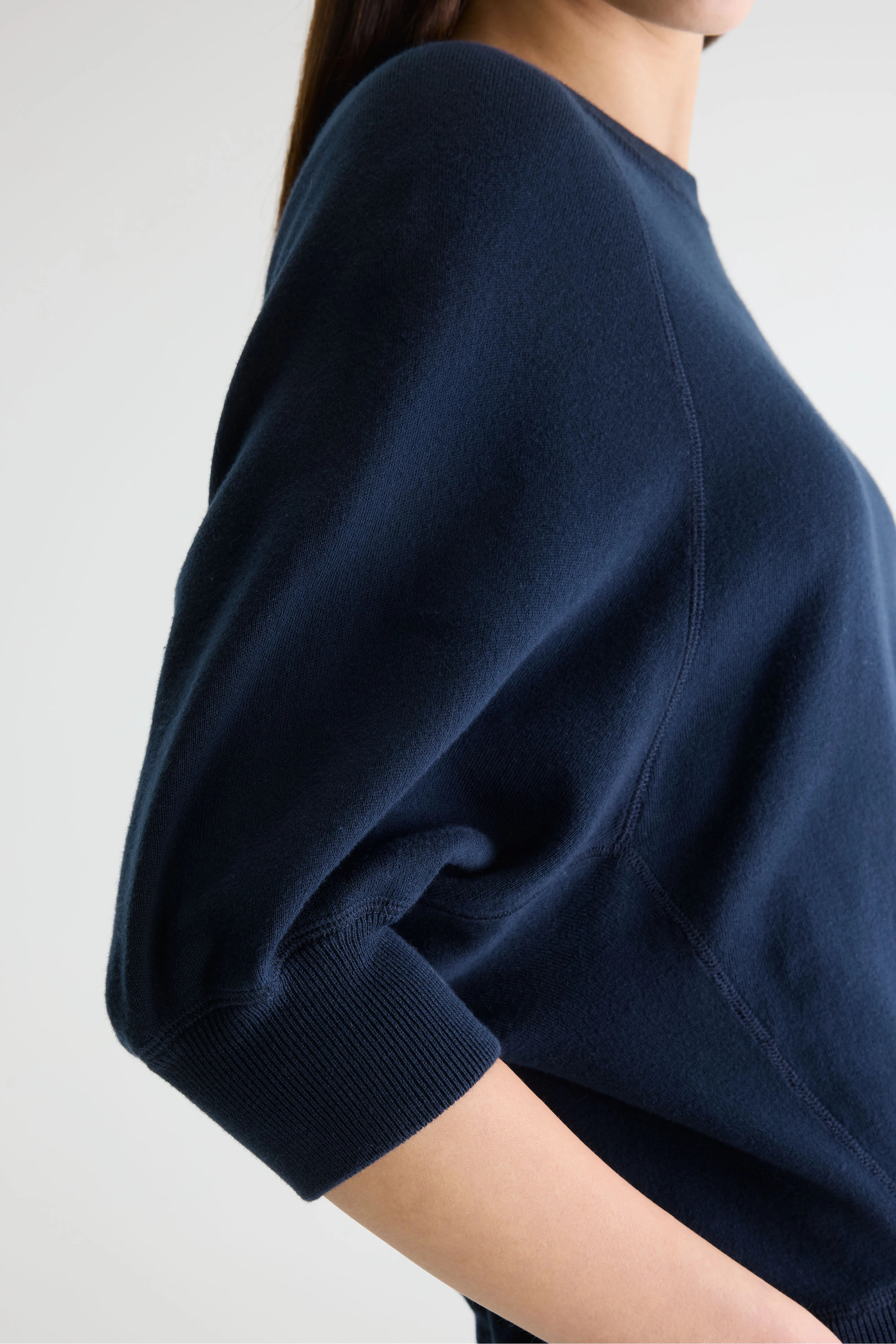 Anglet crewneck navy blue sweater (242 / W / NAVY)