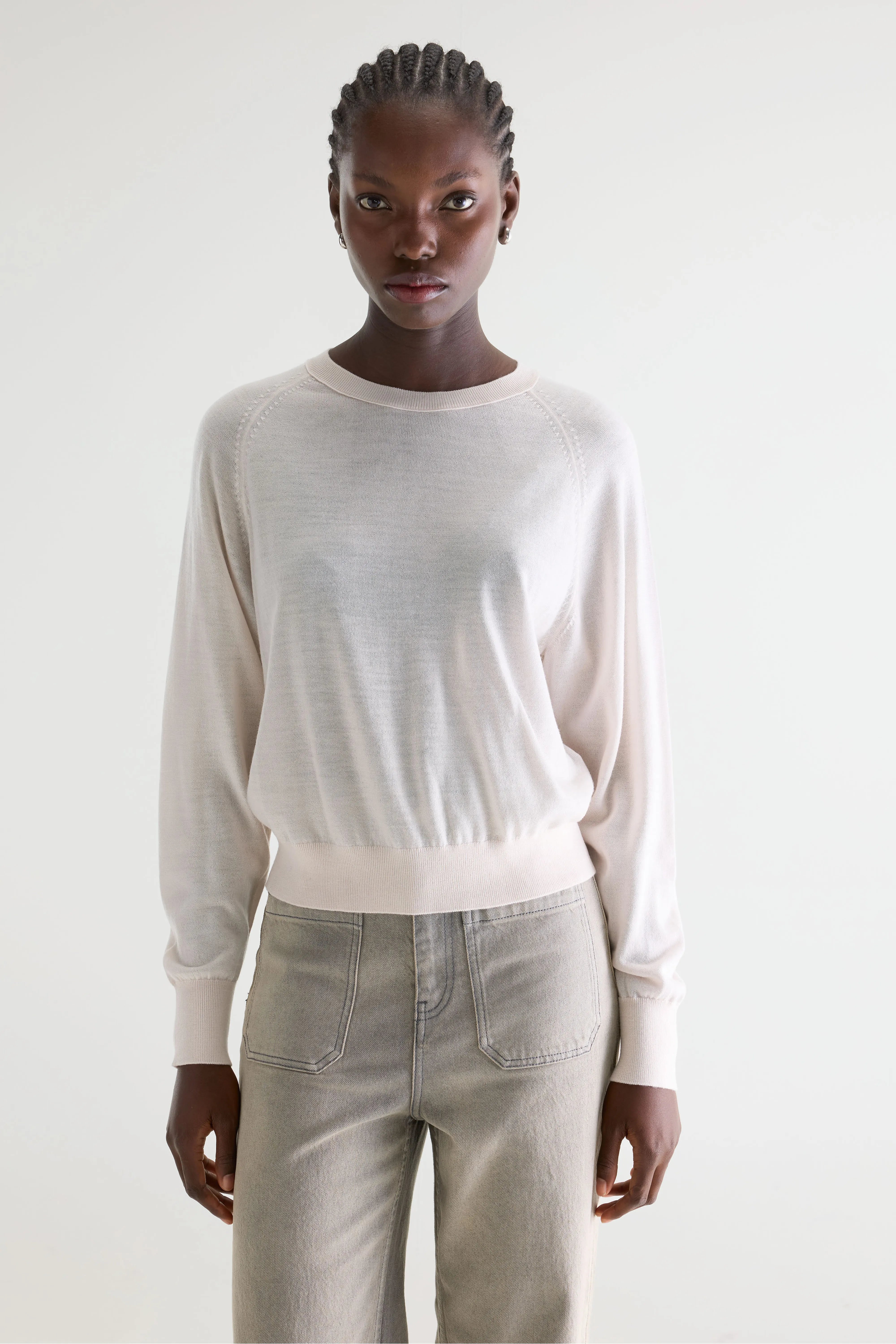 Delen Classic Crewneck Ivory White Sweater - Ivory For Women | Bellerose