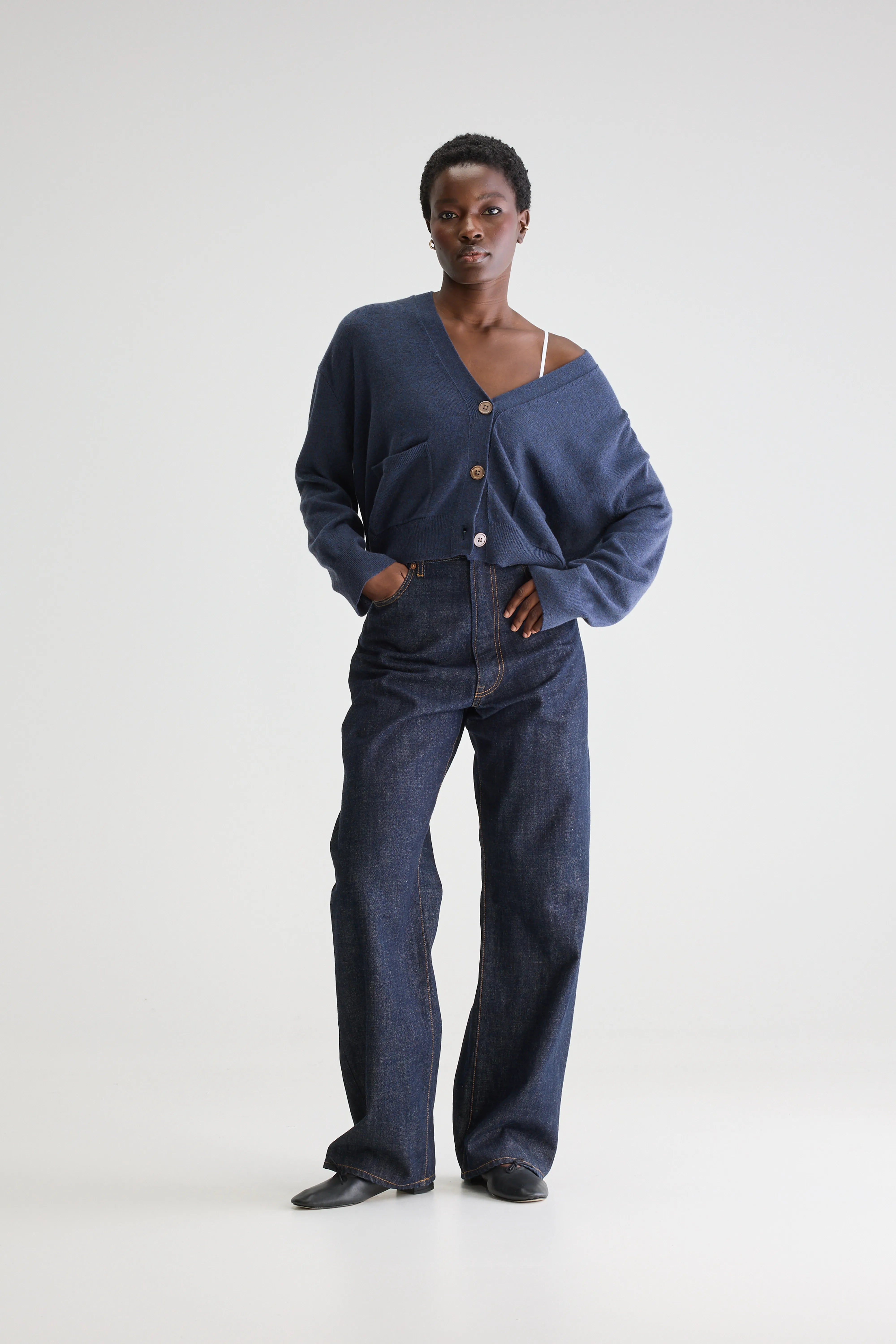 Gakkin v-neck cardigan (251 / W / CAPTAIN)