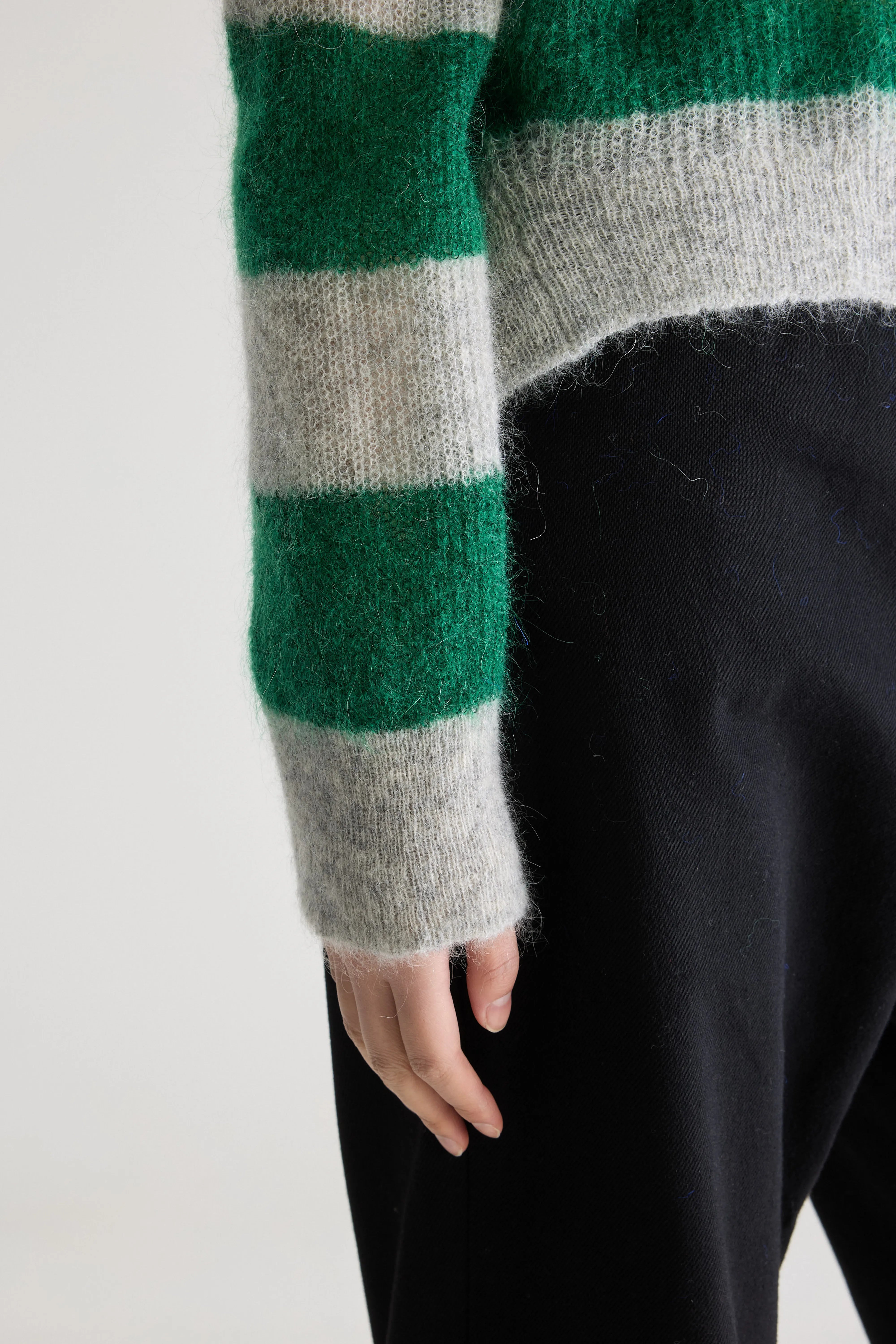 Pull col V Arcy (251 / W / STRIPE A)
