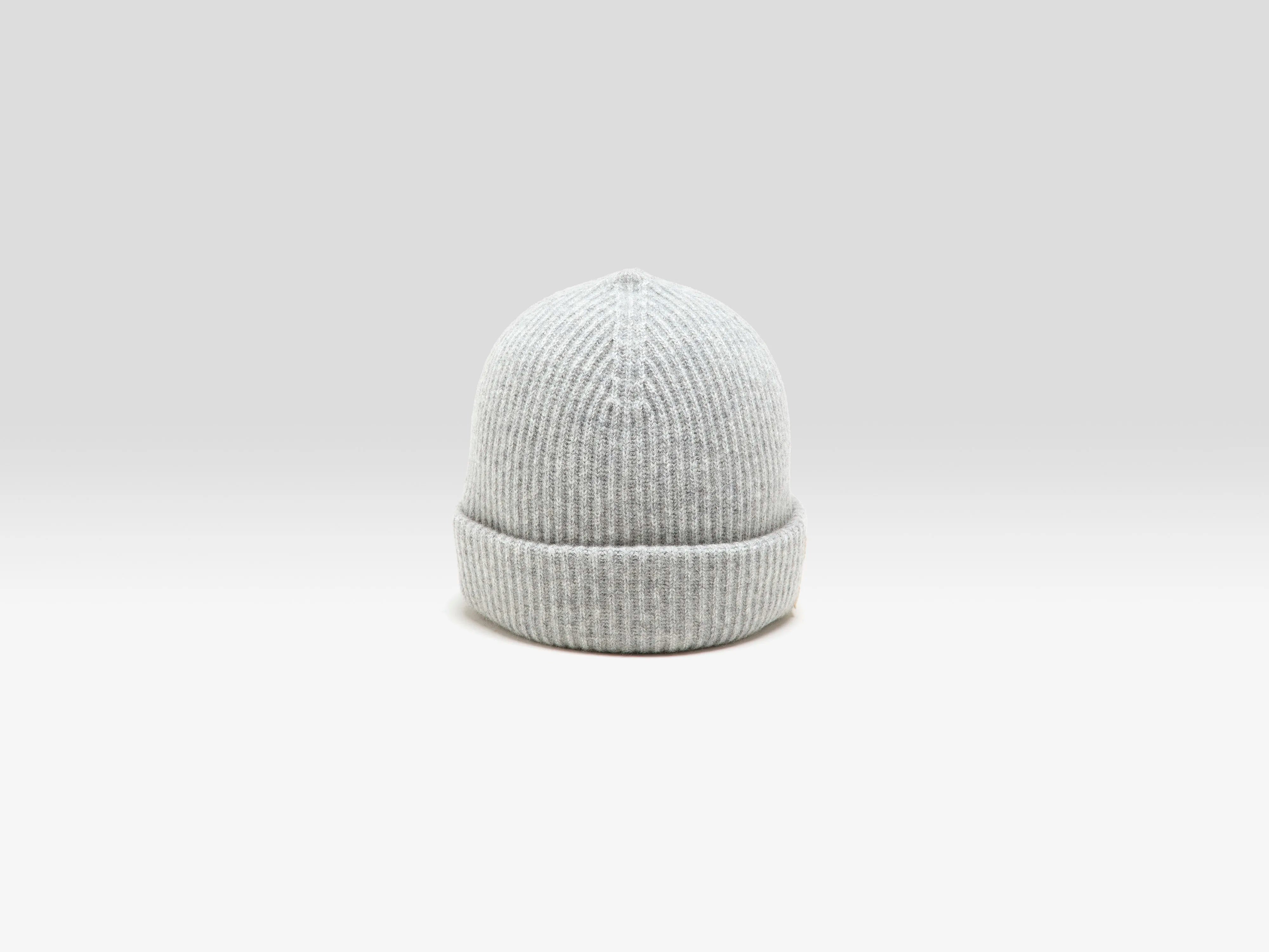 Gateet gebreide muts  (252 / W / LIGHT GREY)