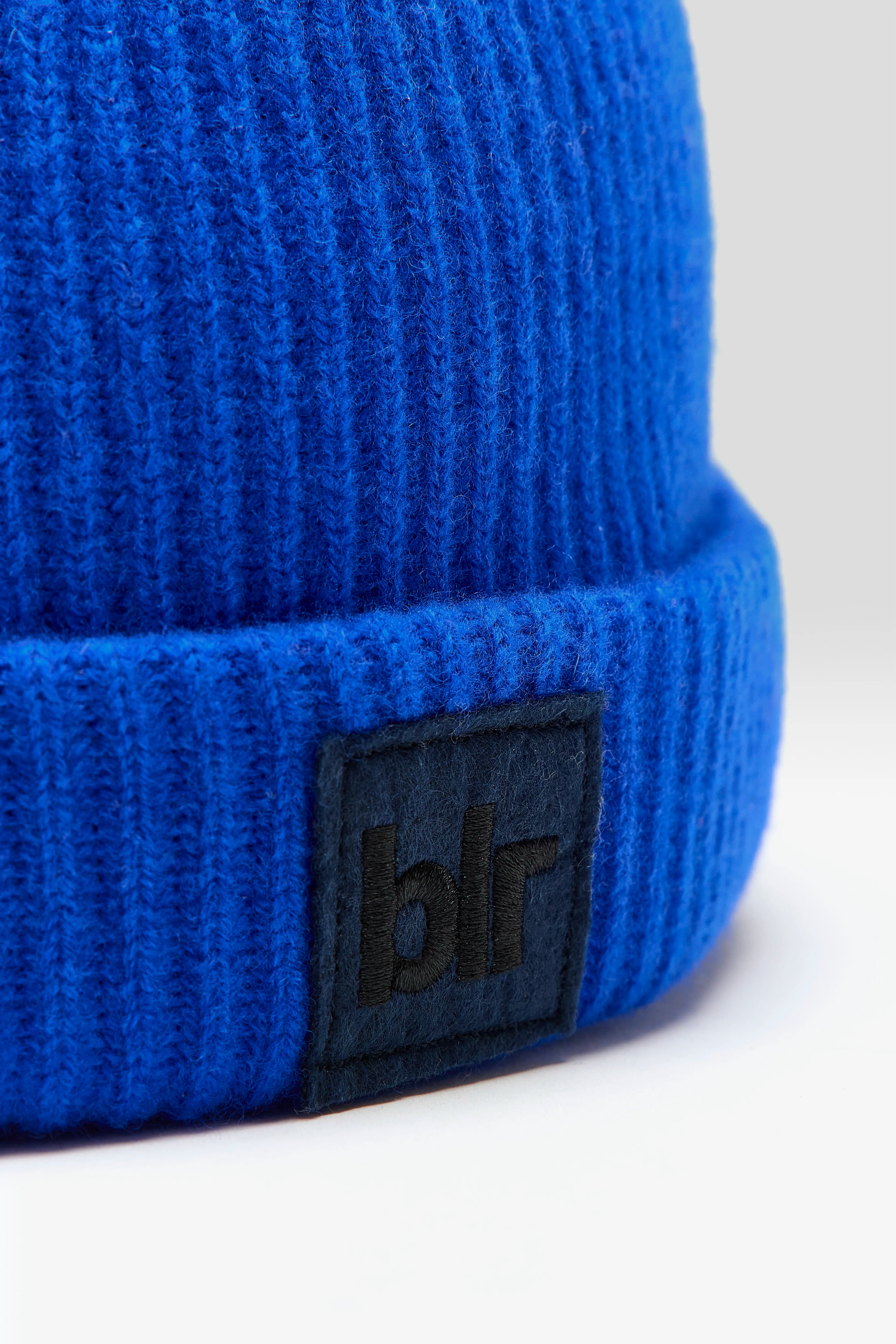 Gateet gebreide muts  (252 / W / LAZULI)