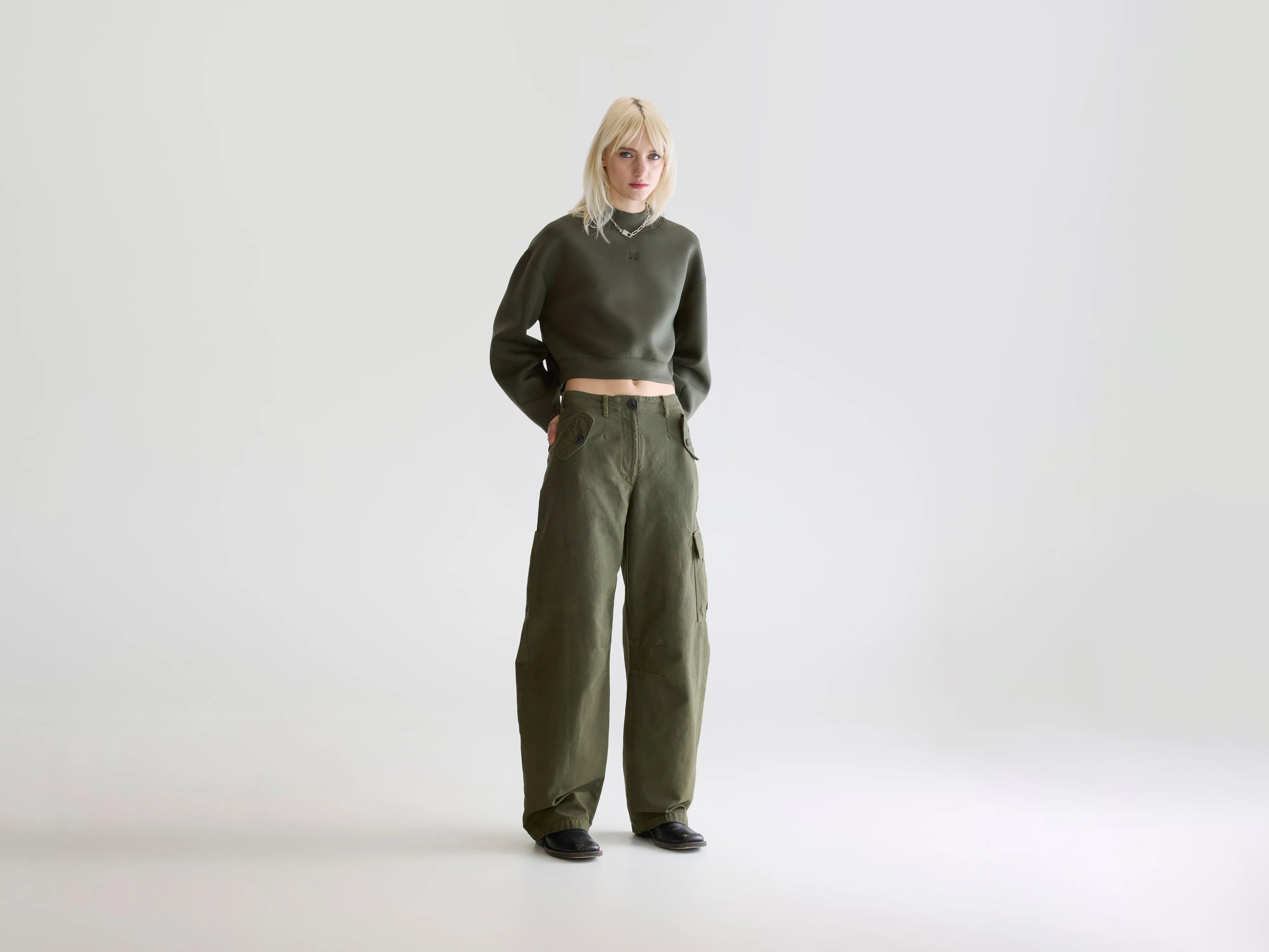 Piazza relaxed trousers (252 / W / OLIVE)
