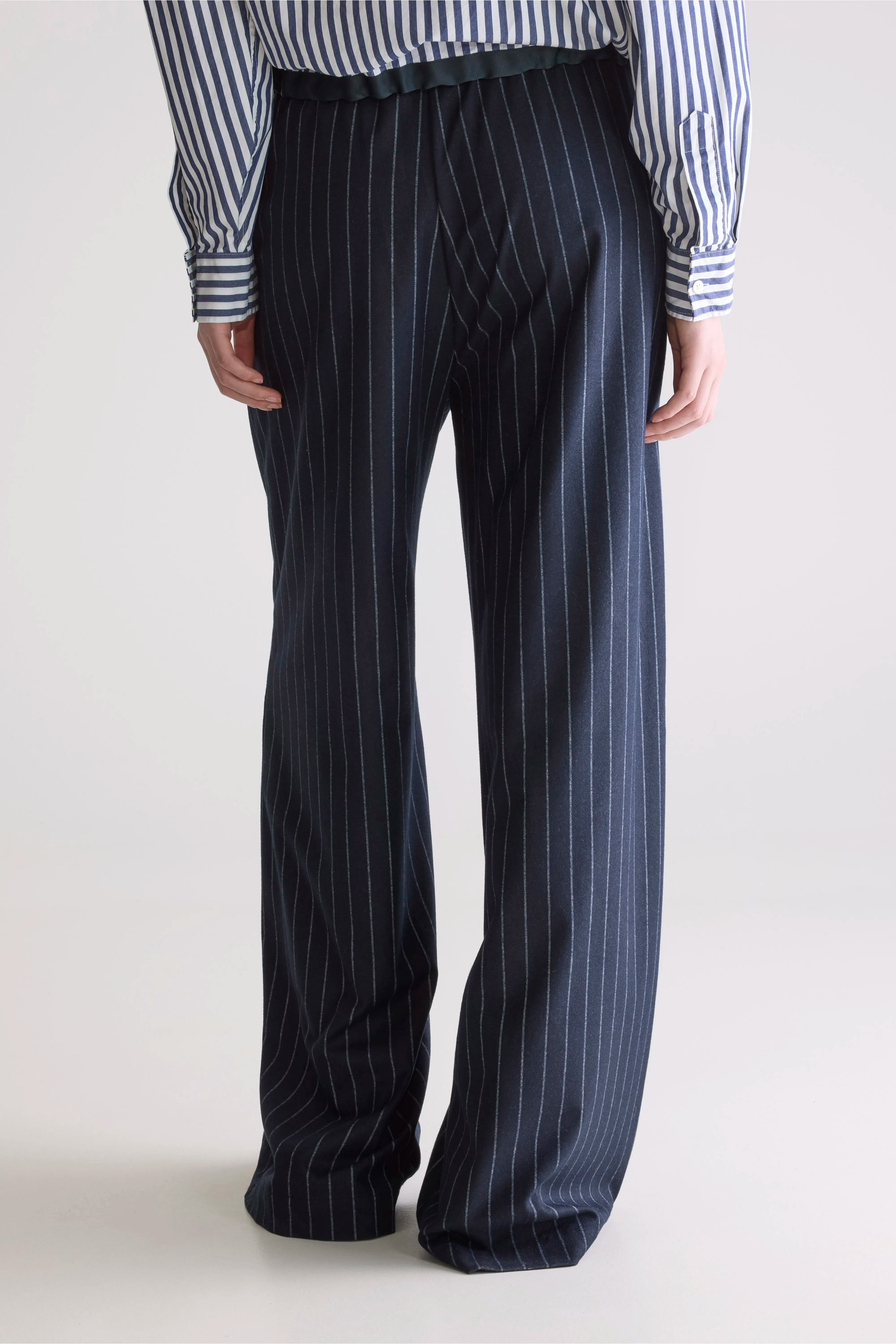 Sleepy relaxed pants (252 / W / STRIPE B)