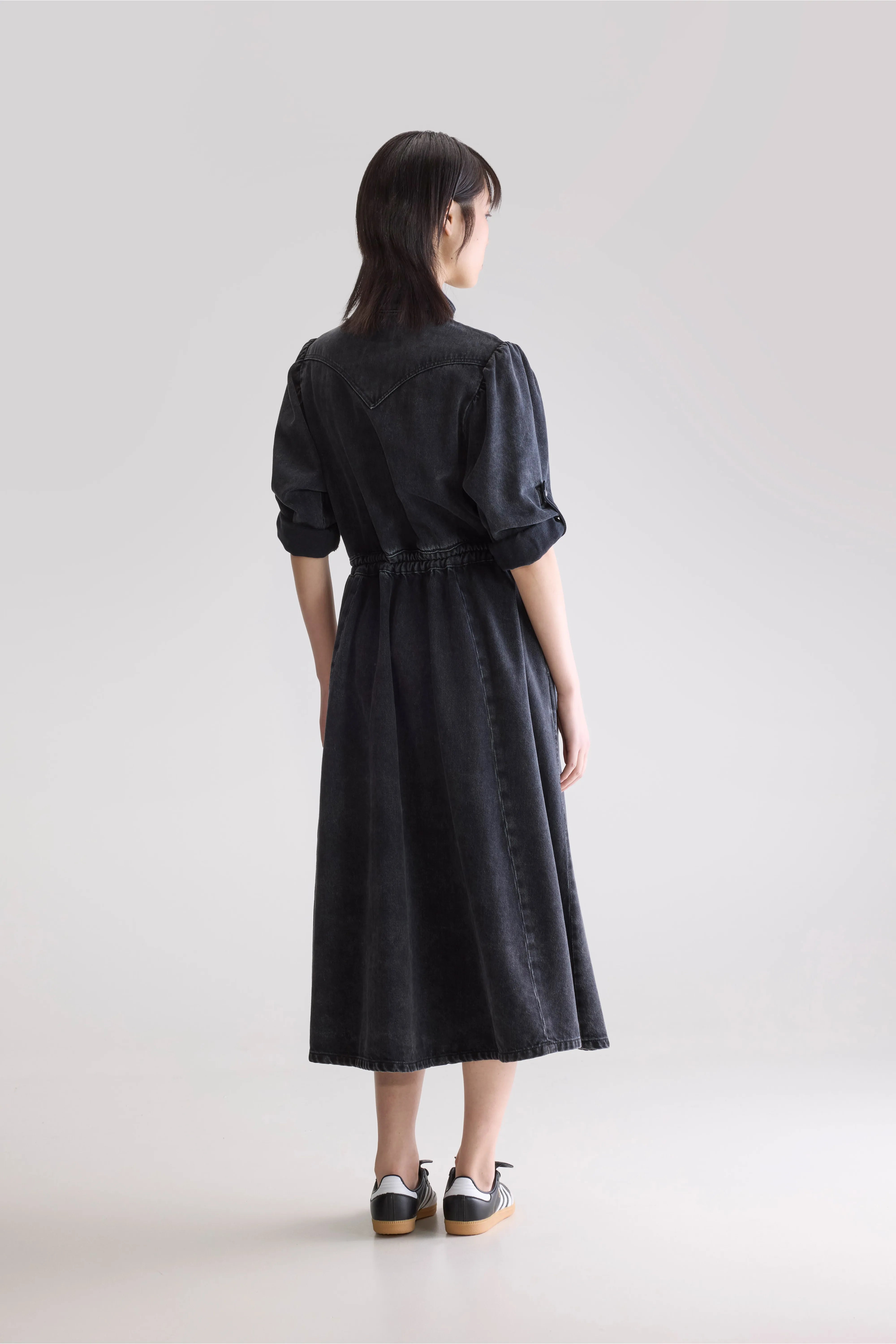 Pakita midi dress (252 / W / VINTAGE BLACK)