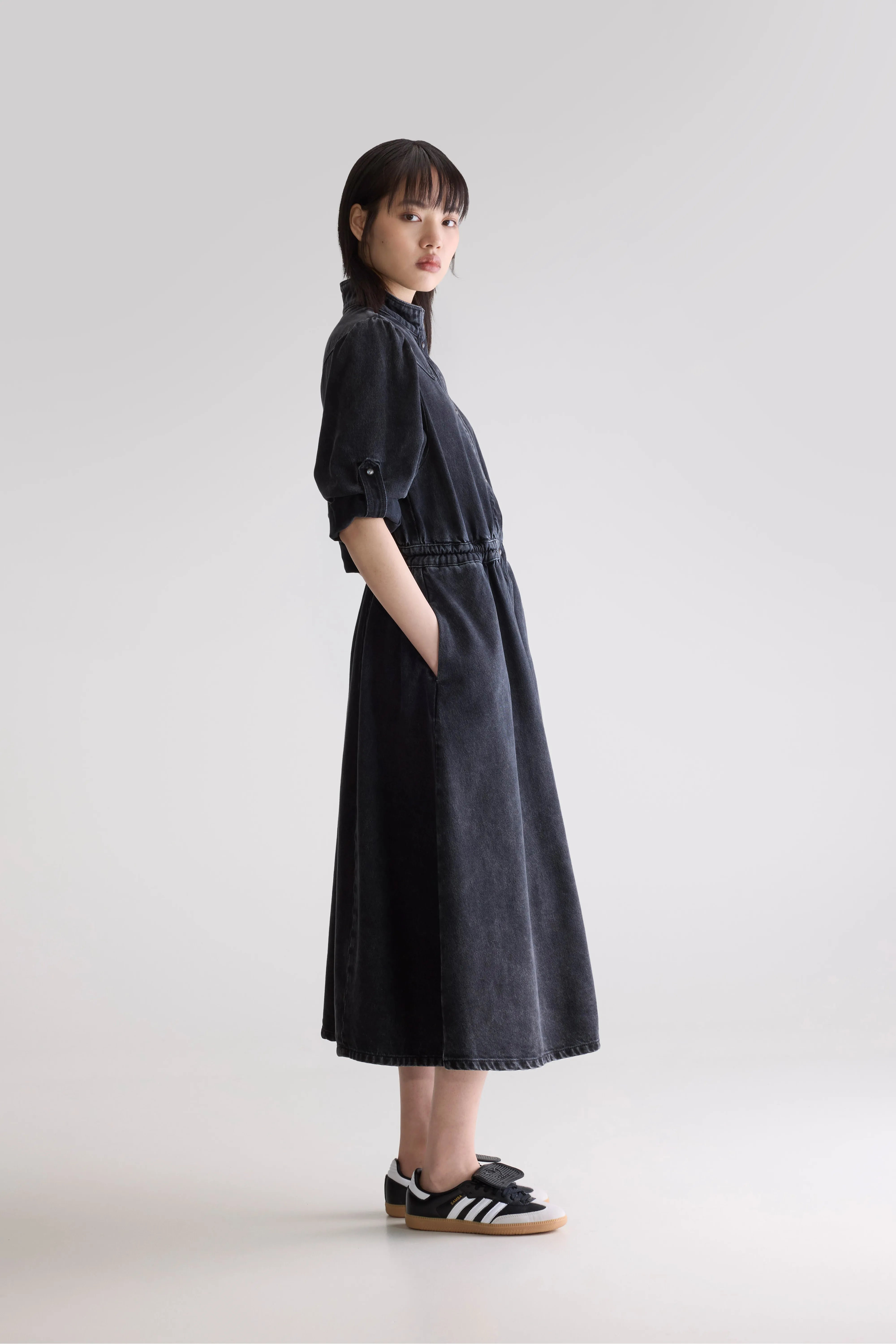 Pakita midi dress (252 / W / VINTAGE BLACK)