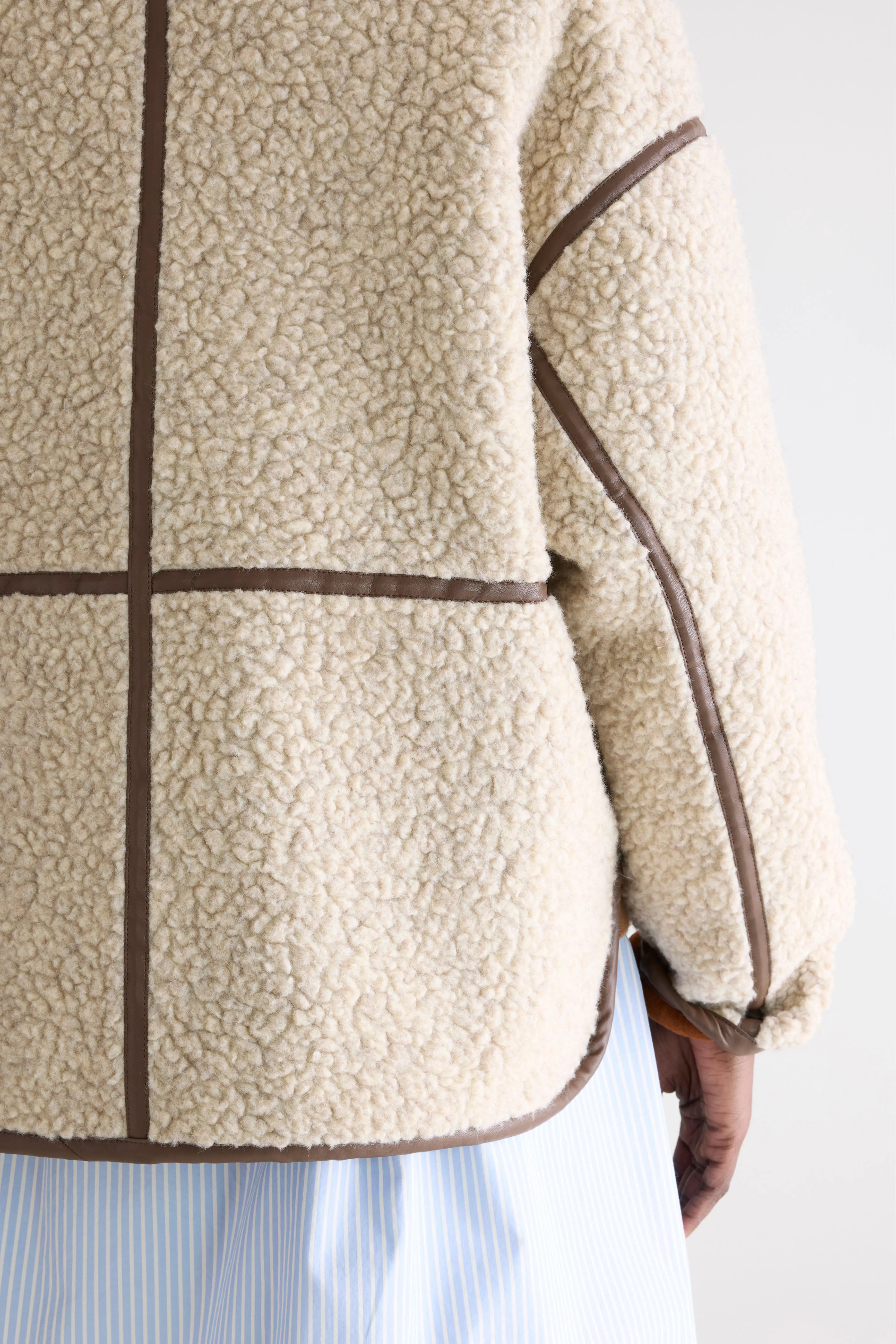 Jina sherpa jacket (252 / W / NATURAL)