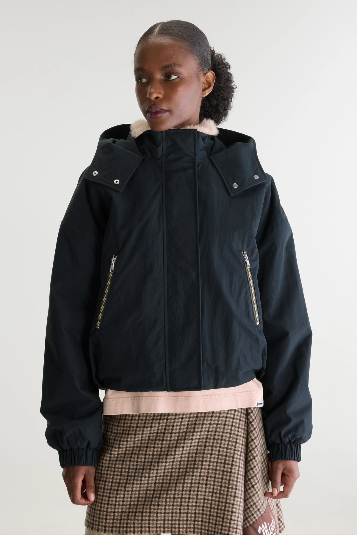Herna cropped jacket (252 / W / BLACK BEAUTY)