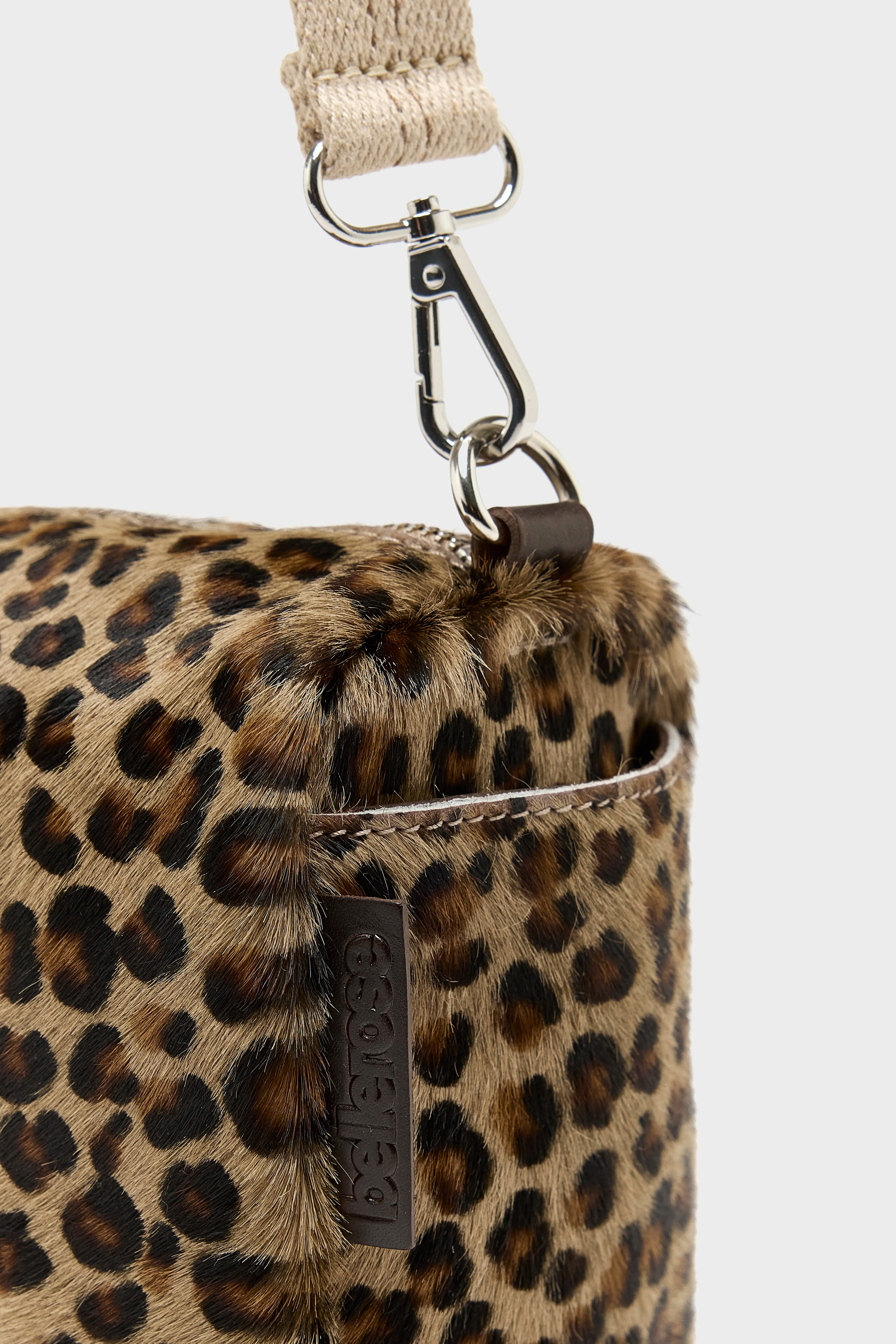 Sobox crossbody bag (252 / W / DISPLAY A)