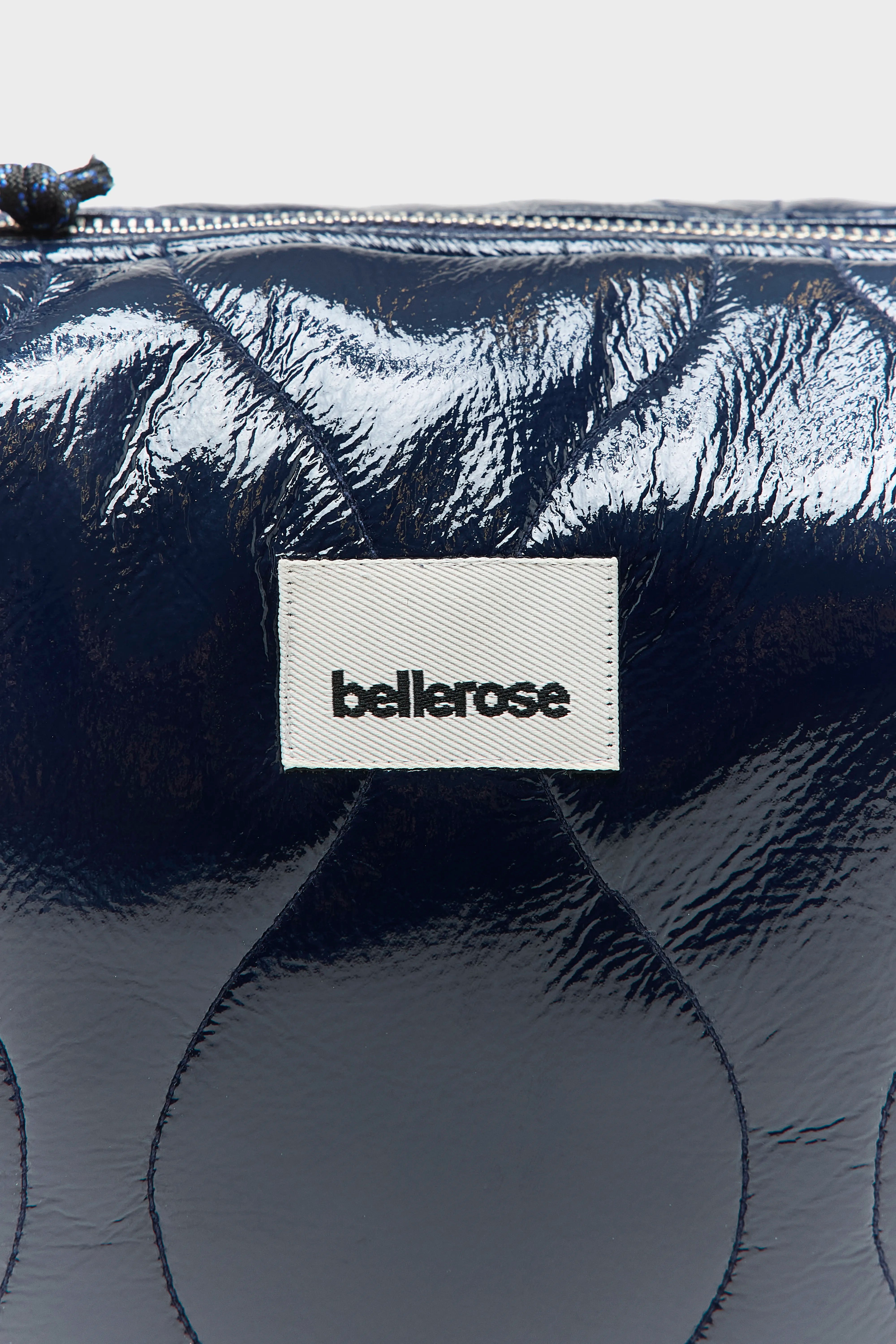 Hobel crossbody bag (252 / W / CAPTAIN)