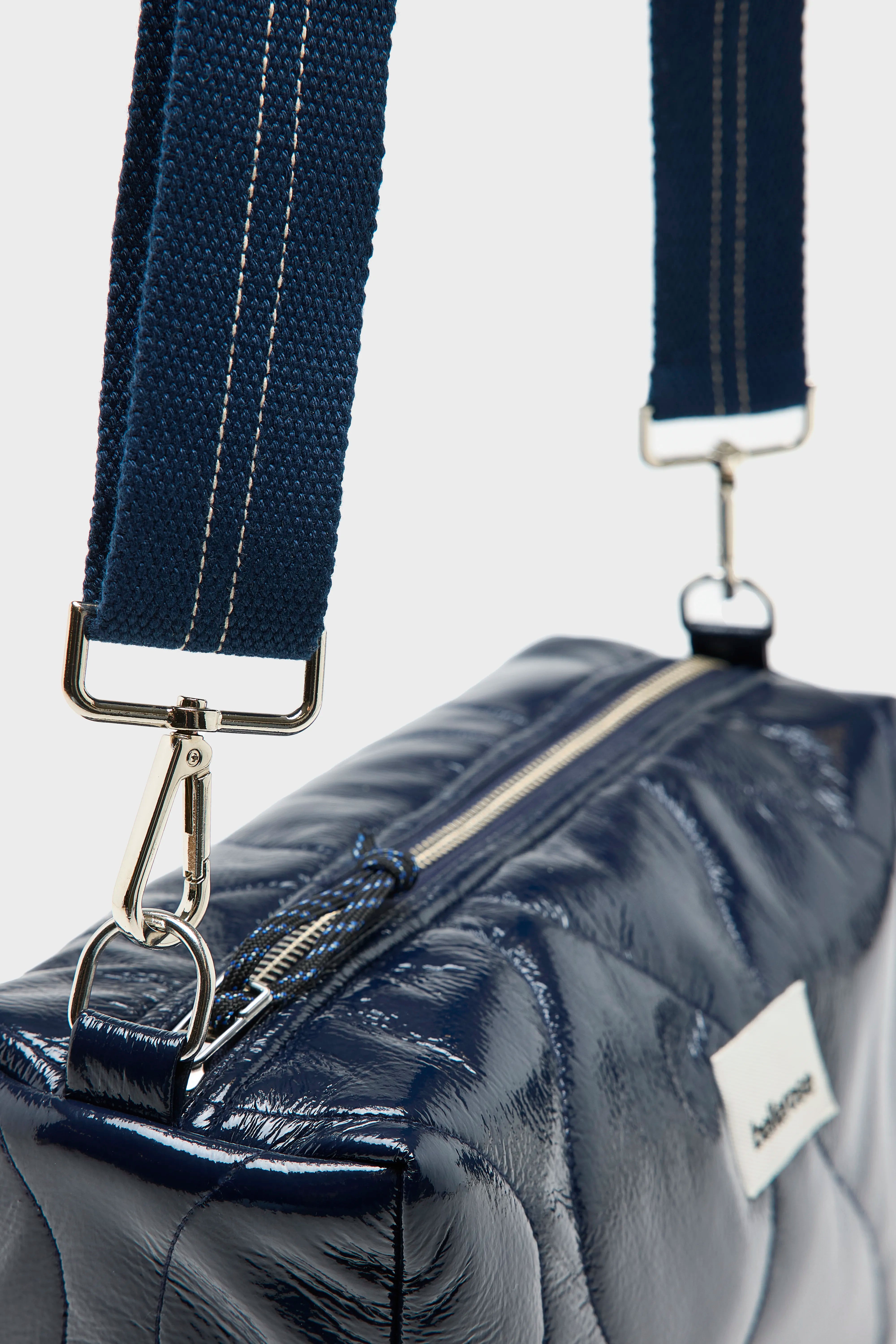 Hobel crossbody bag (252 / W / CAPTAIN)