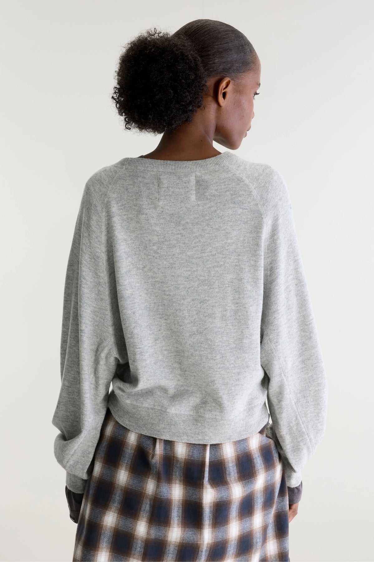 Spanne crewneck sweater (252 / W / LIGHT GREY)