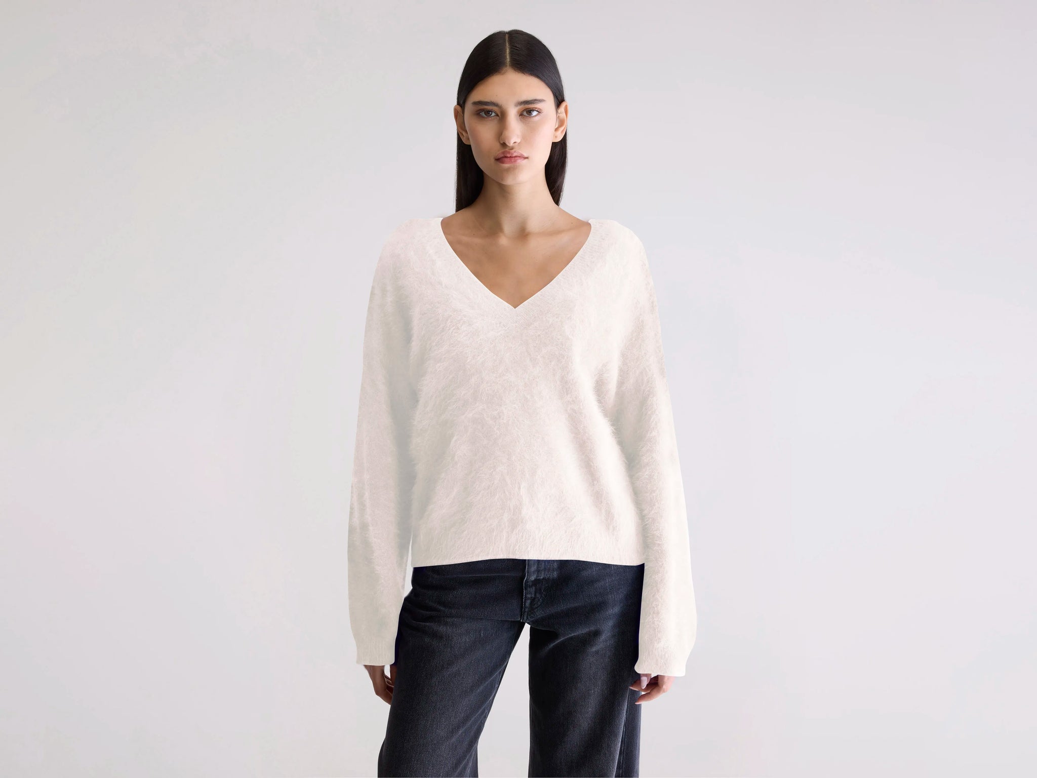 Oversized ecru v-neck sweater | Bellerose