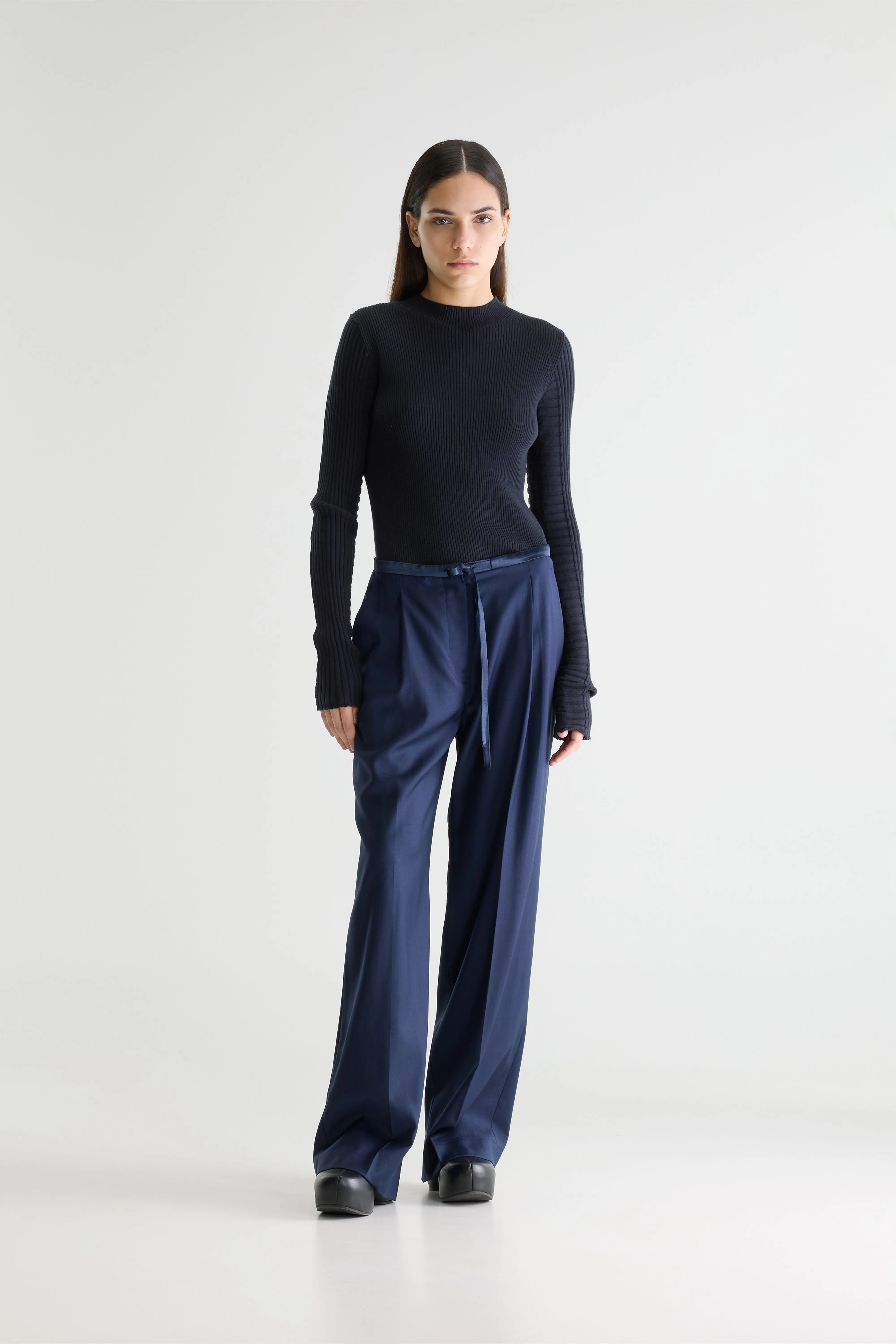 Vestal regular trousers (261 / W / NAVAL)