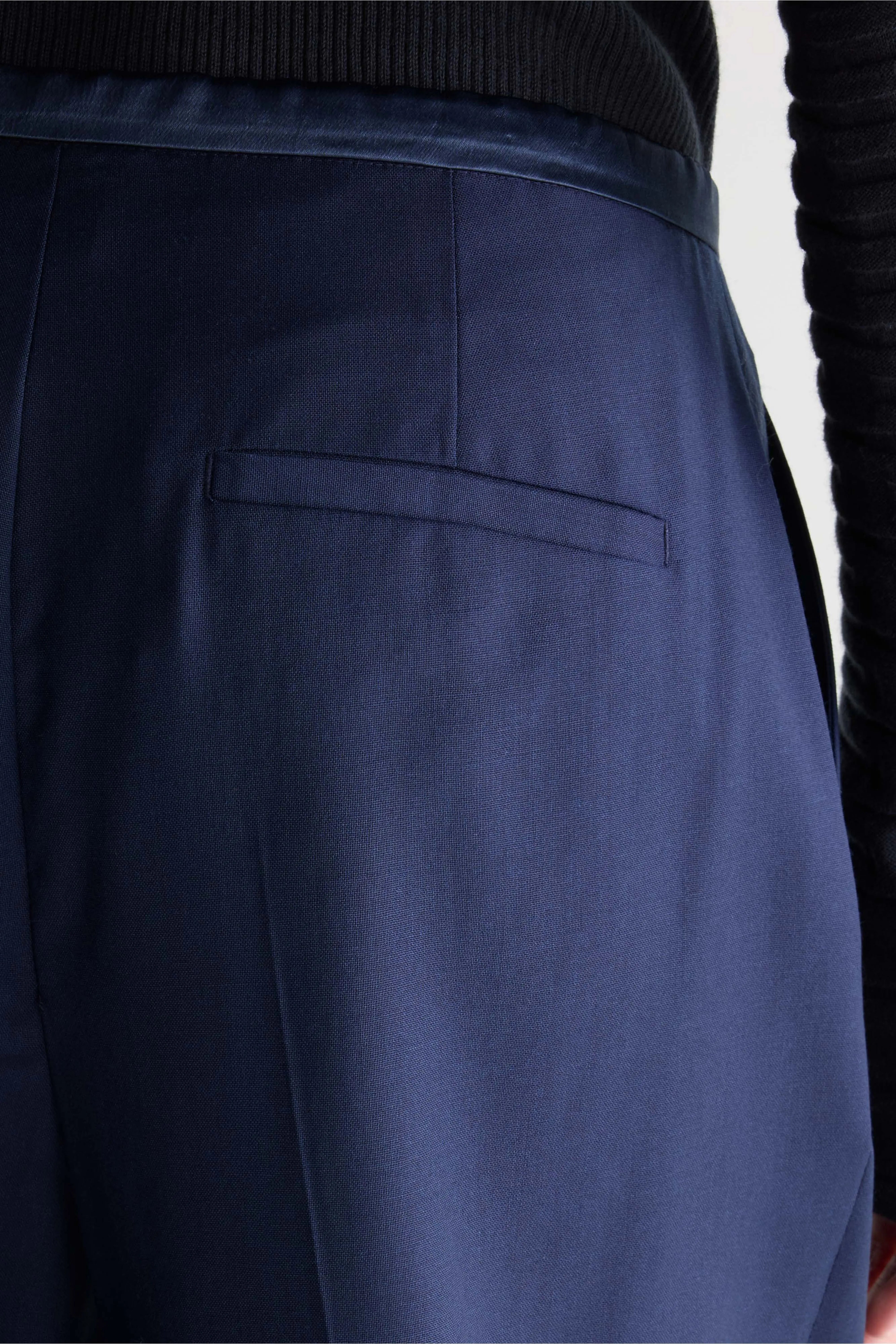 Vestal regular trousers (261 / W / NAVAL)