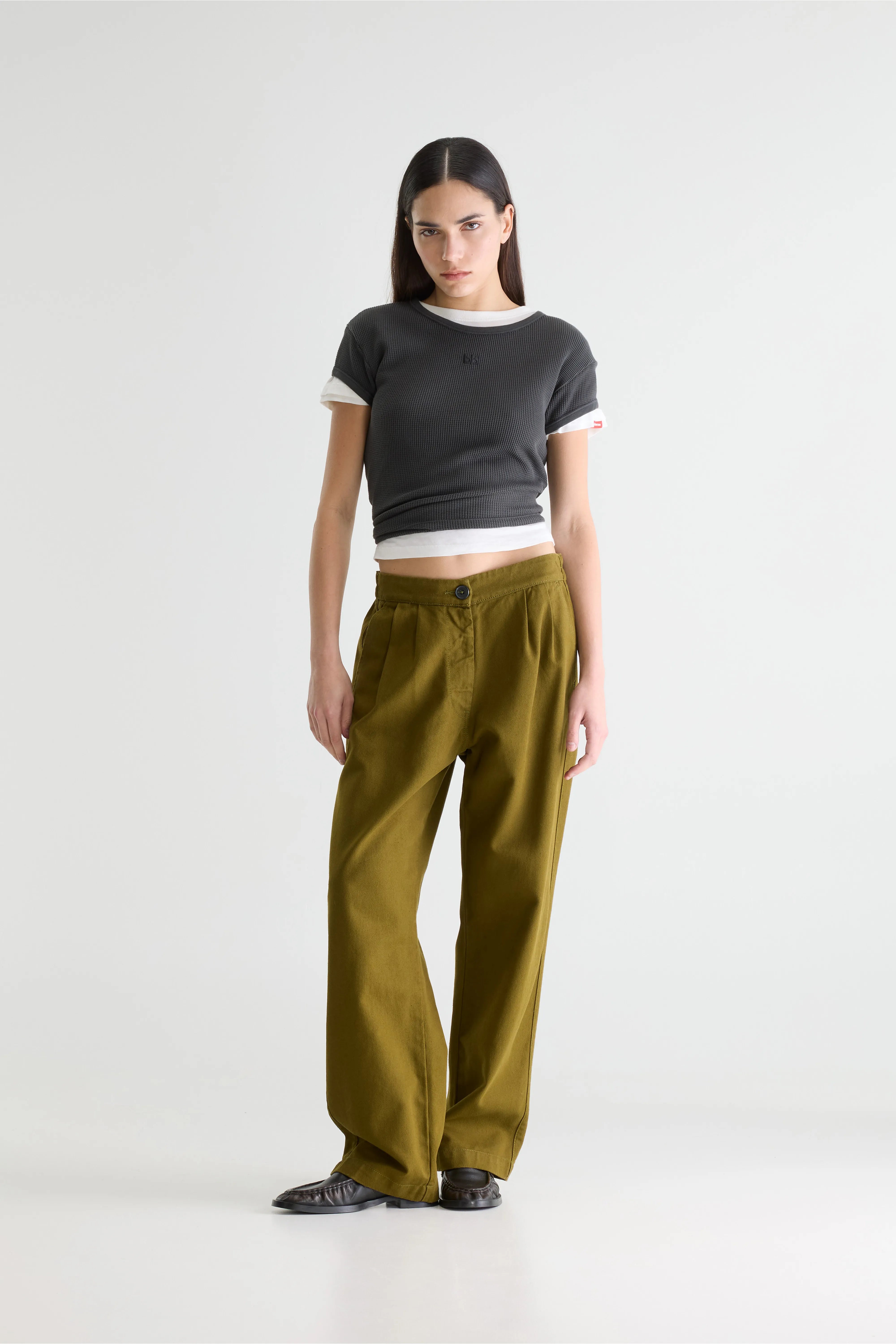 Pillow regular trousers (261 / W / VETIVER)