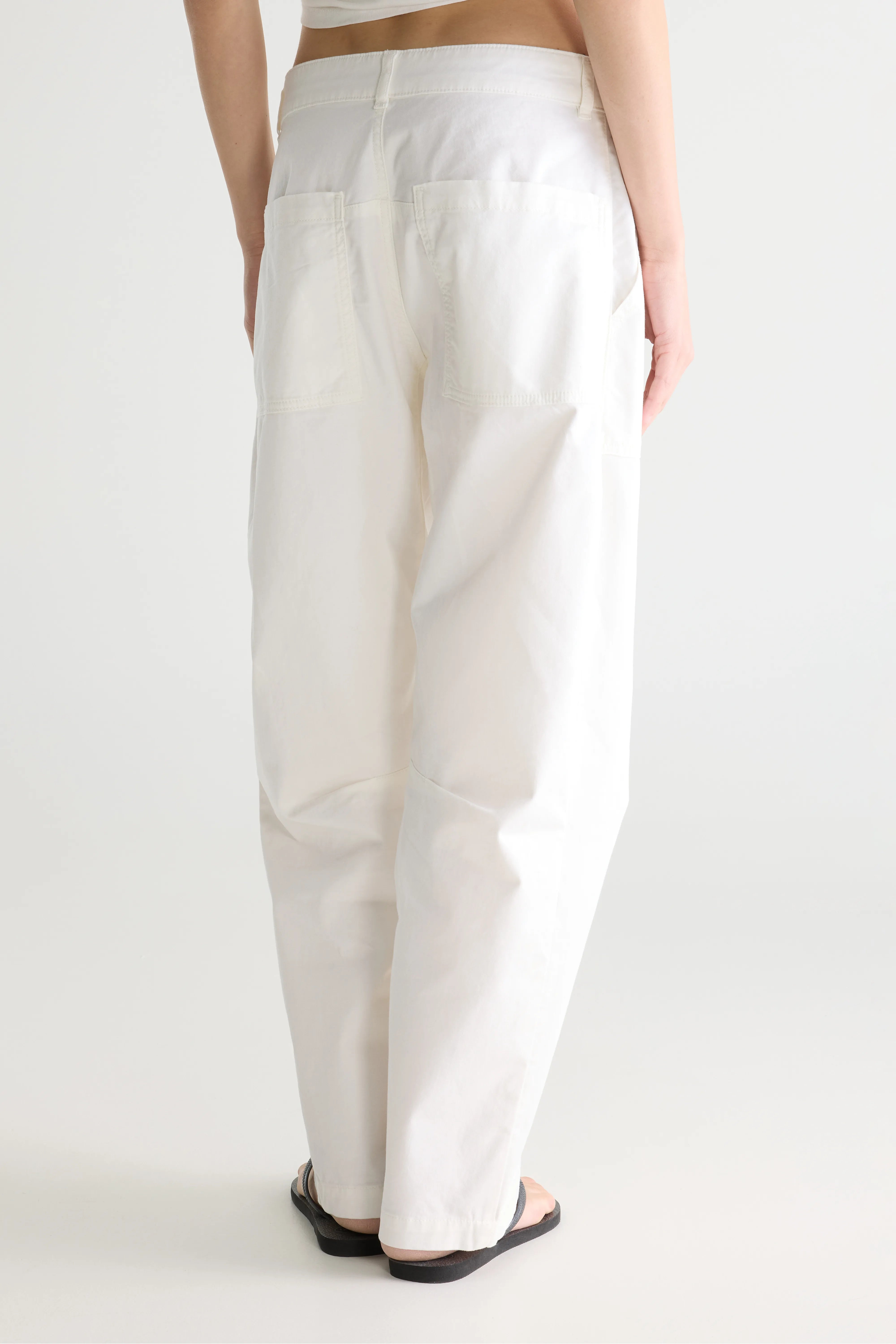 Kiara relaxed trousers (261 / W / WHITE)